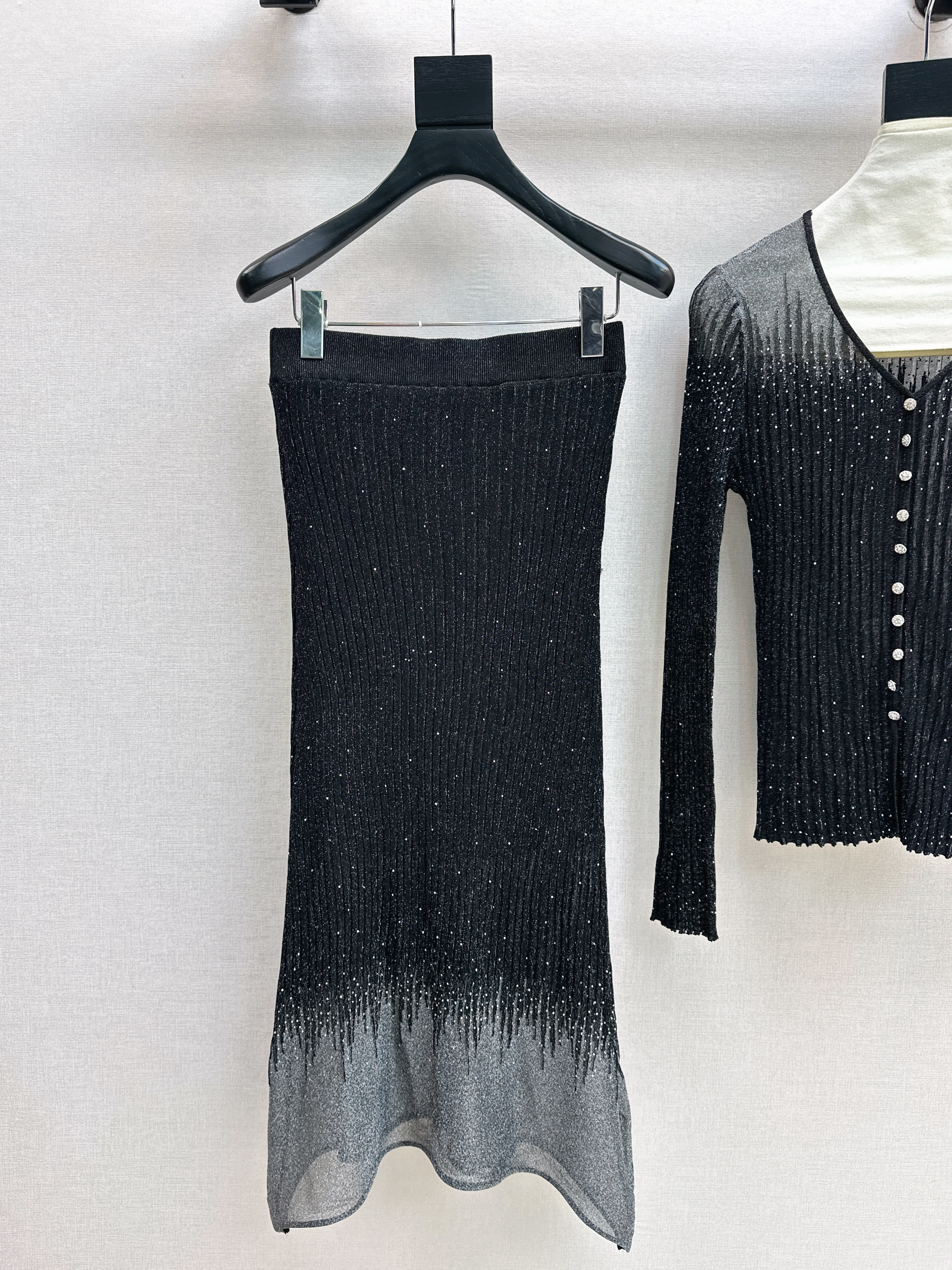 Chan 26ss rhinestone knit suit