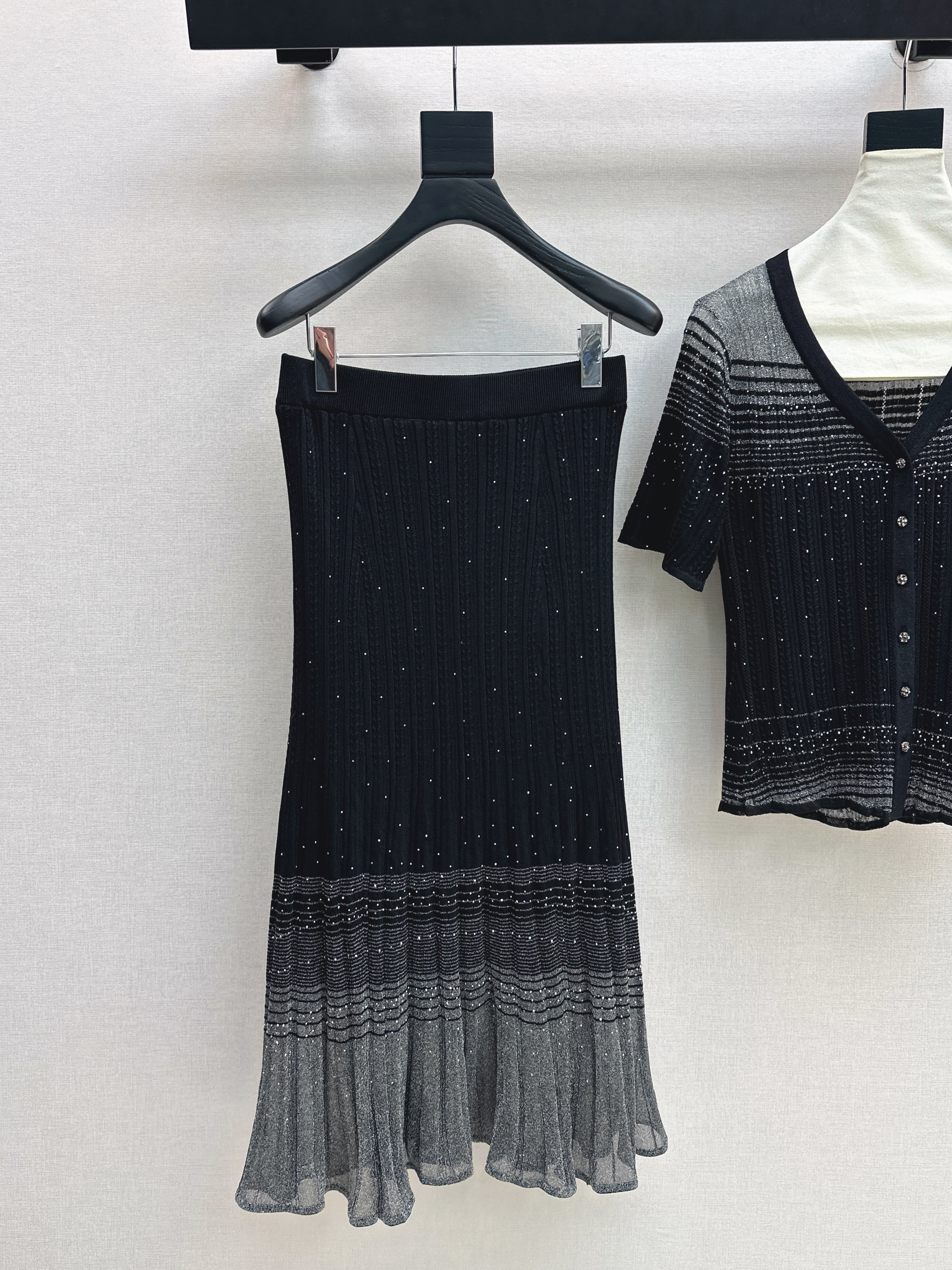Chan 26ss knit cardigan skirt set
