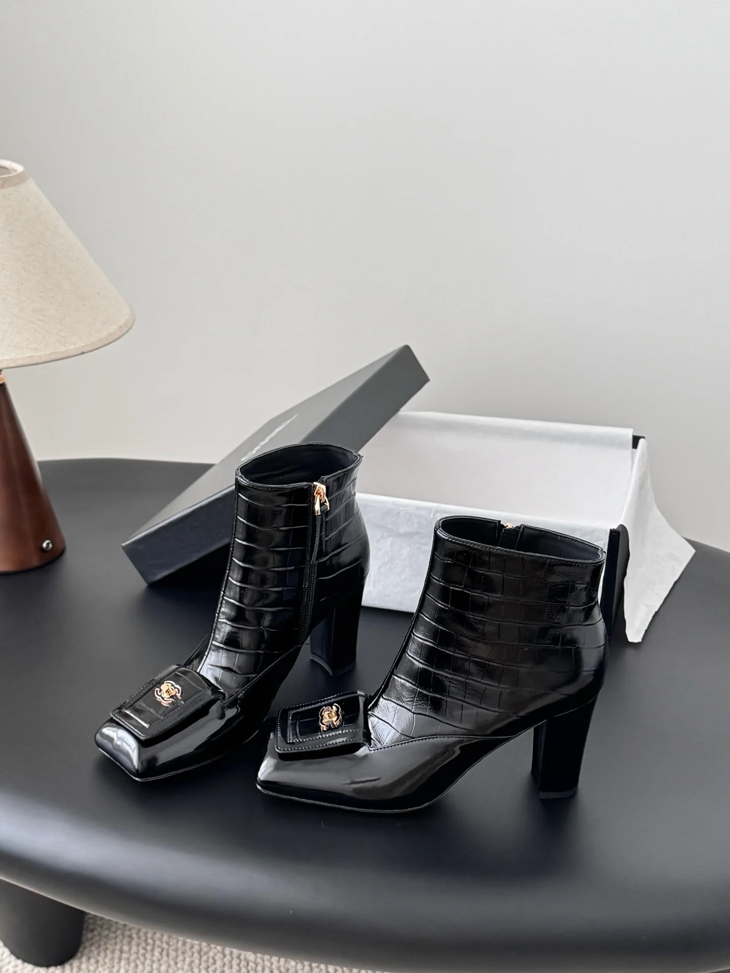 Chan 26ss ankle boots