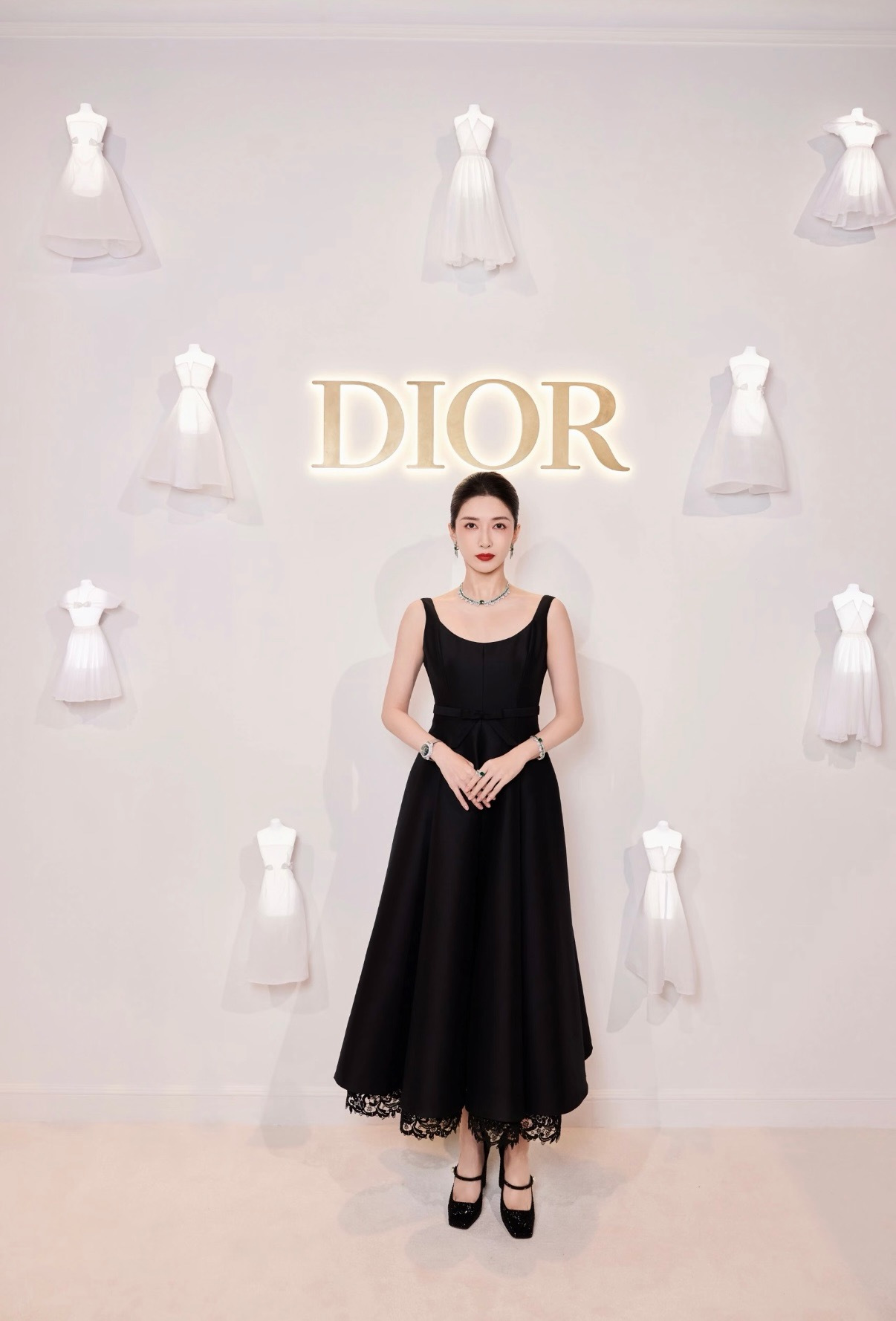 CD 26ss lace contract slip dress
