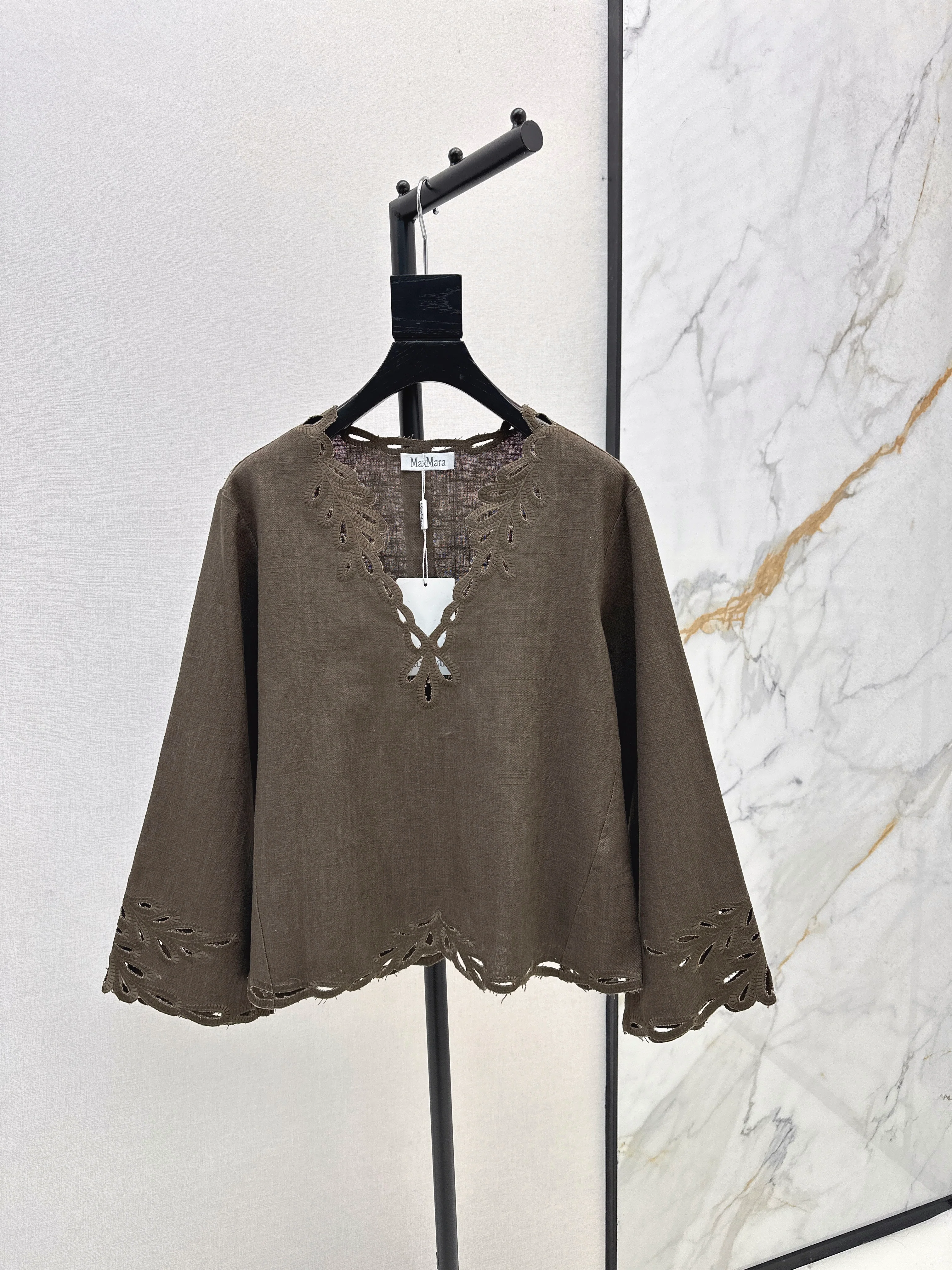 Max 26ss embroidery flounce sleeve  top