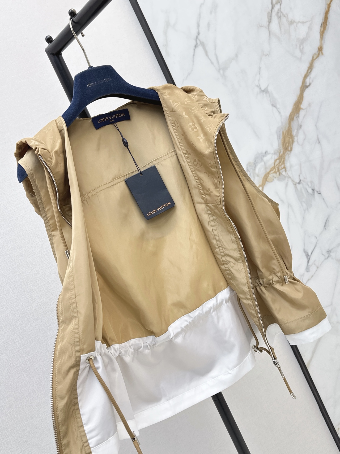 Loui 26ss hooded vest jacket