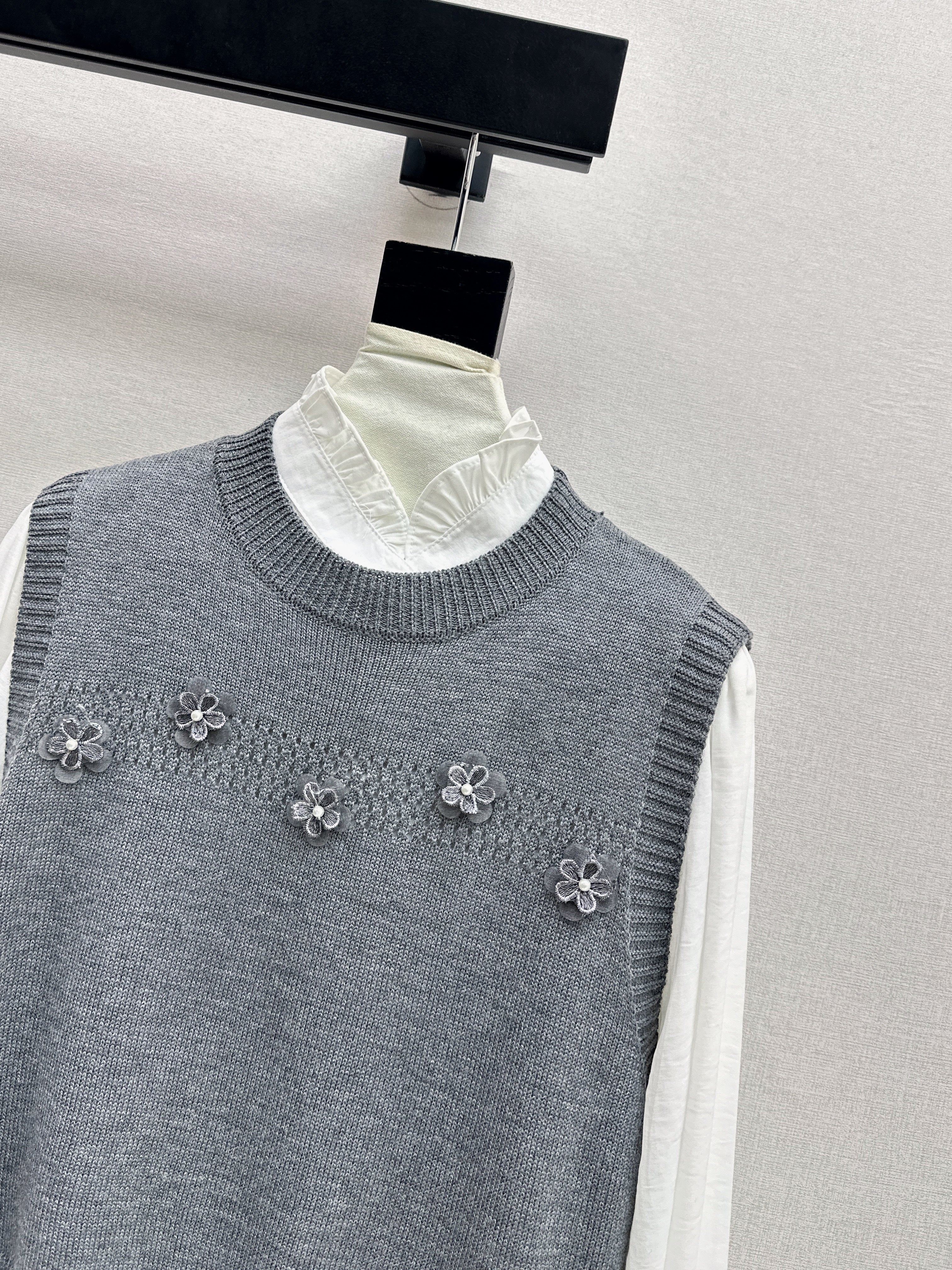 Chan 26ss elegant shirts knit vest
