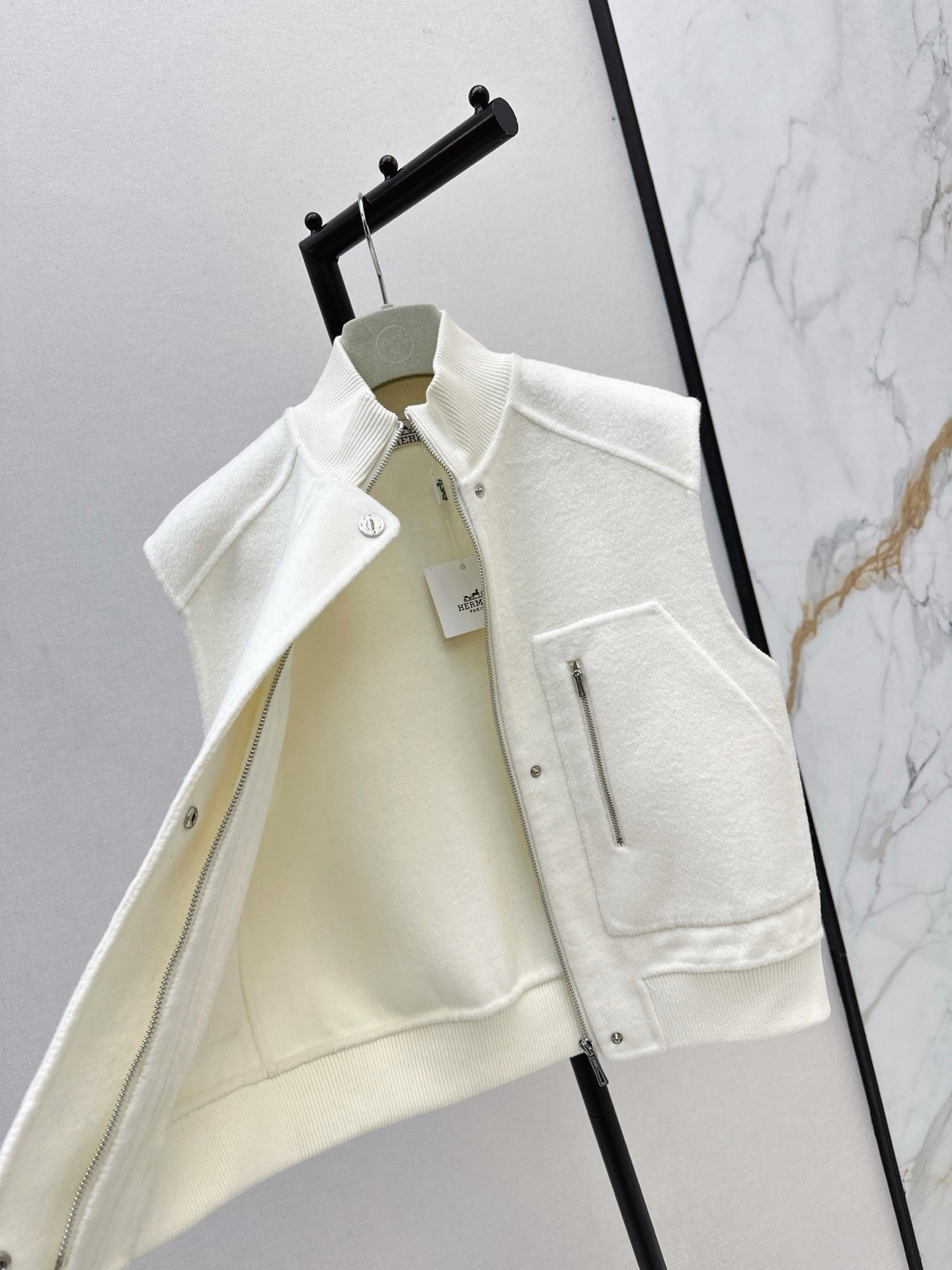 Her 26ss woolen vest jacket