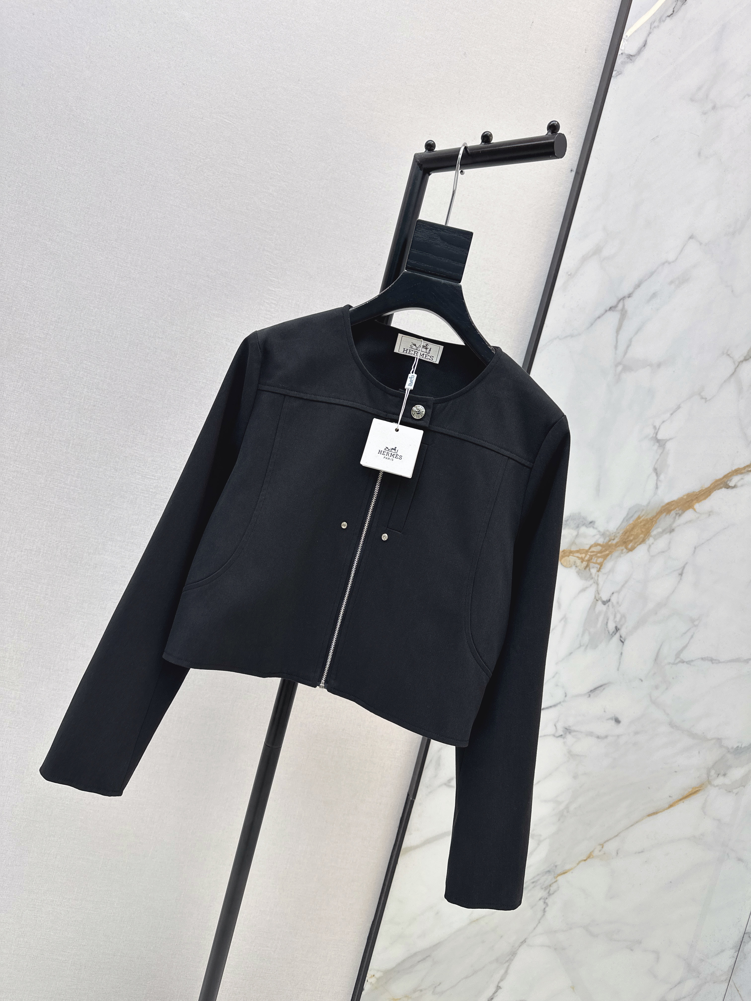 Her 26ss zip-up jacket