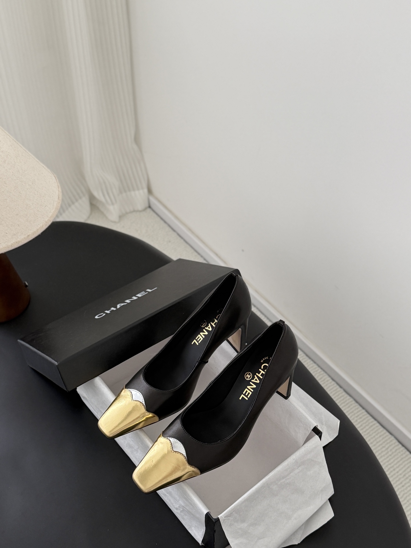 Chan 26P gold cap toe pump