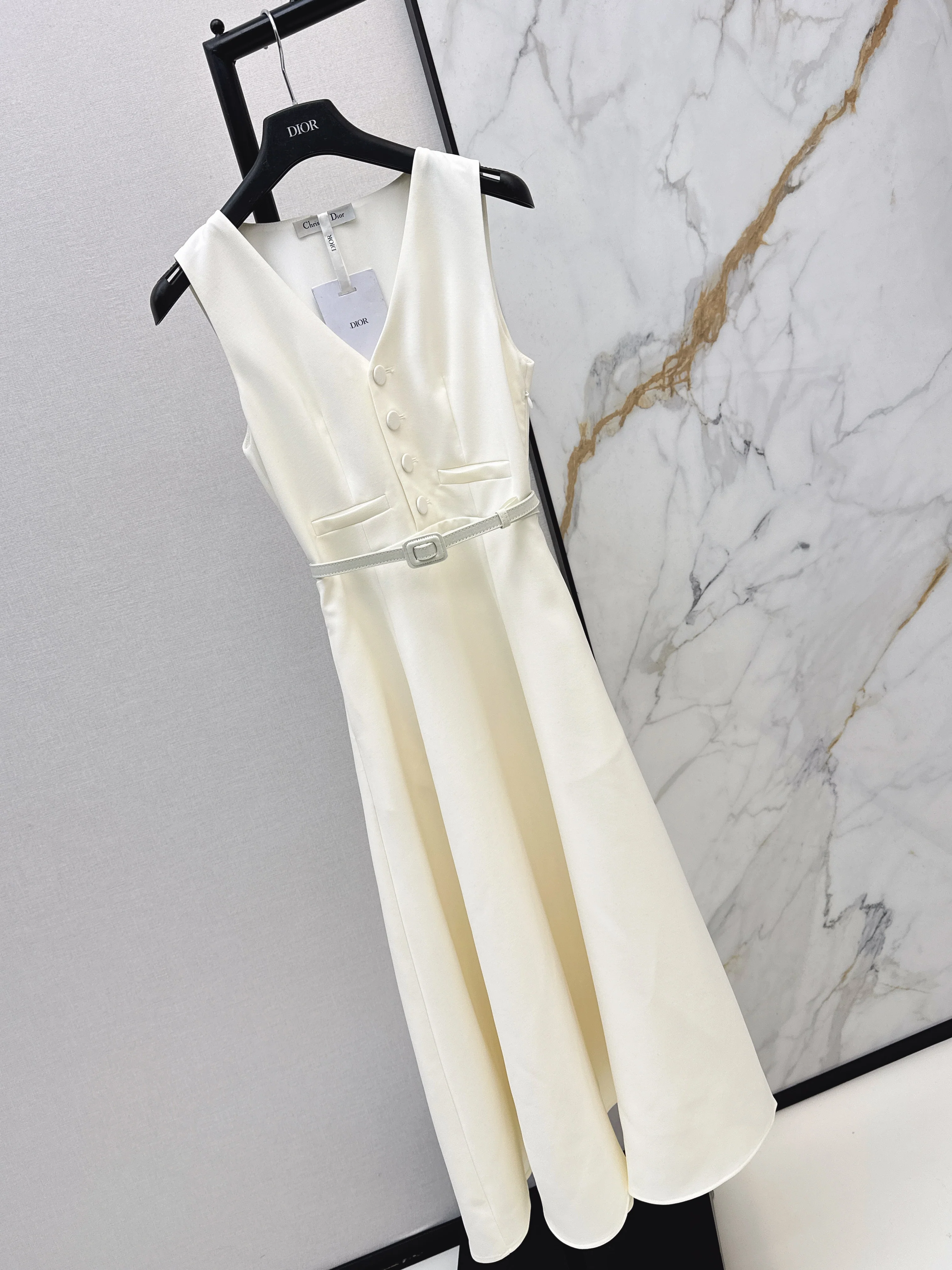 CD 26ss sleeveless back-bow cocktail dress