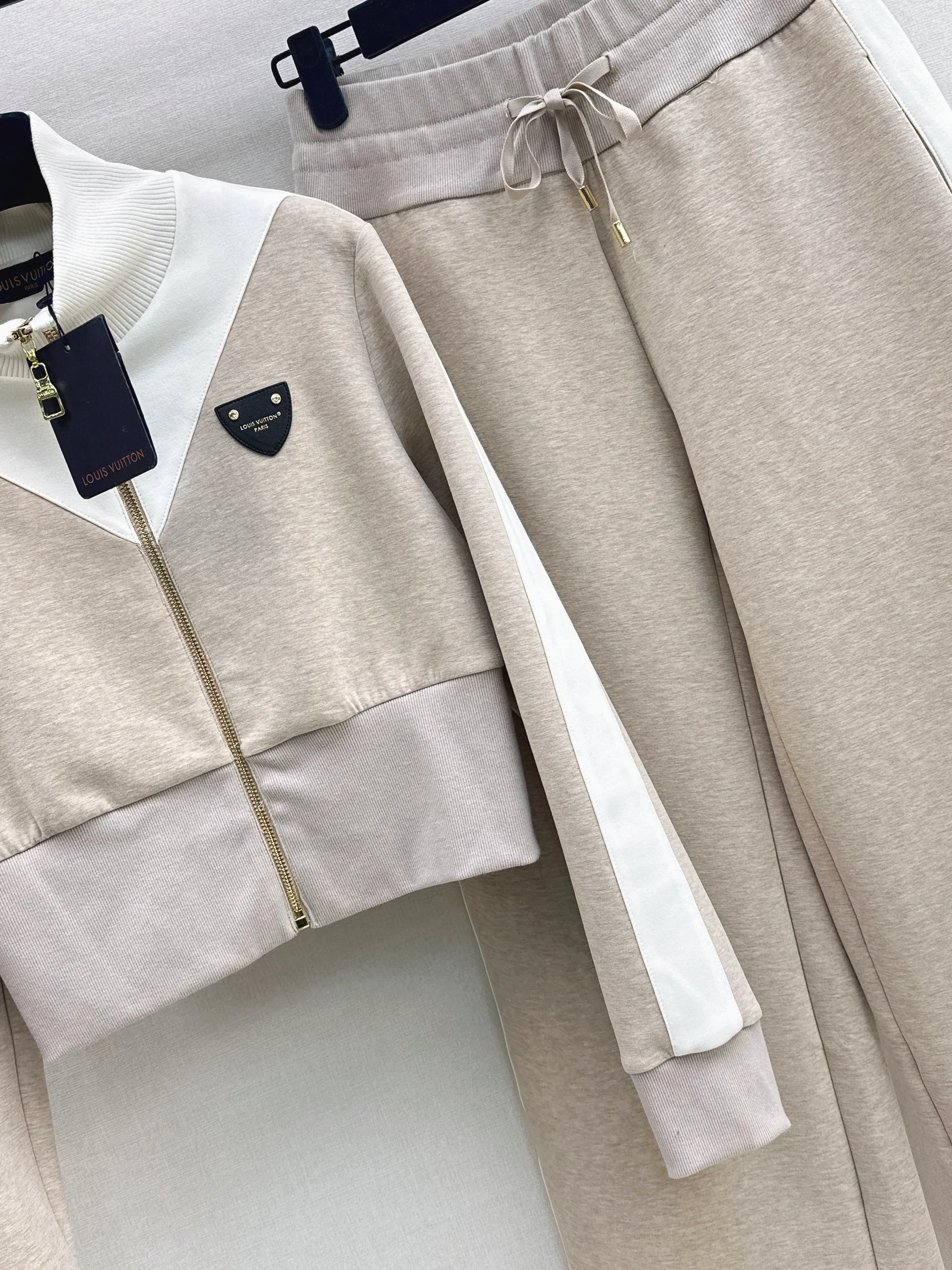 Louis 26ss contract stand-collar jacket+straight pants sets