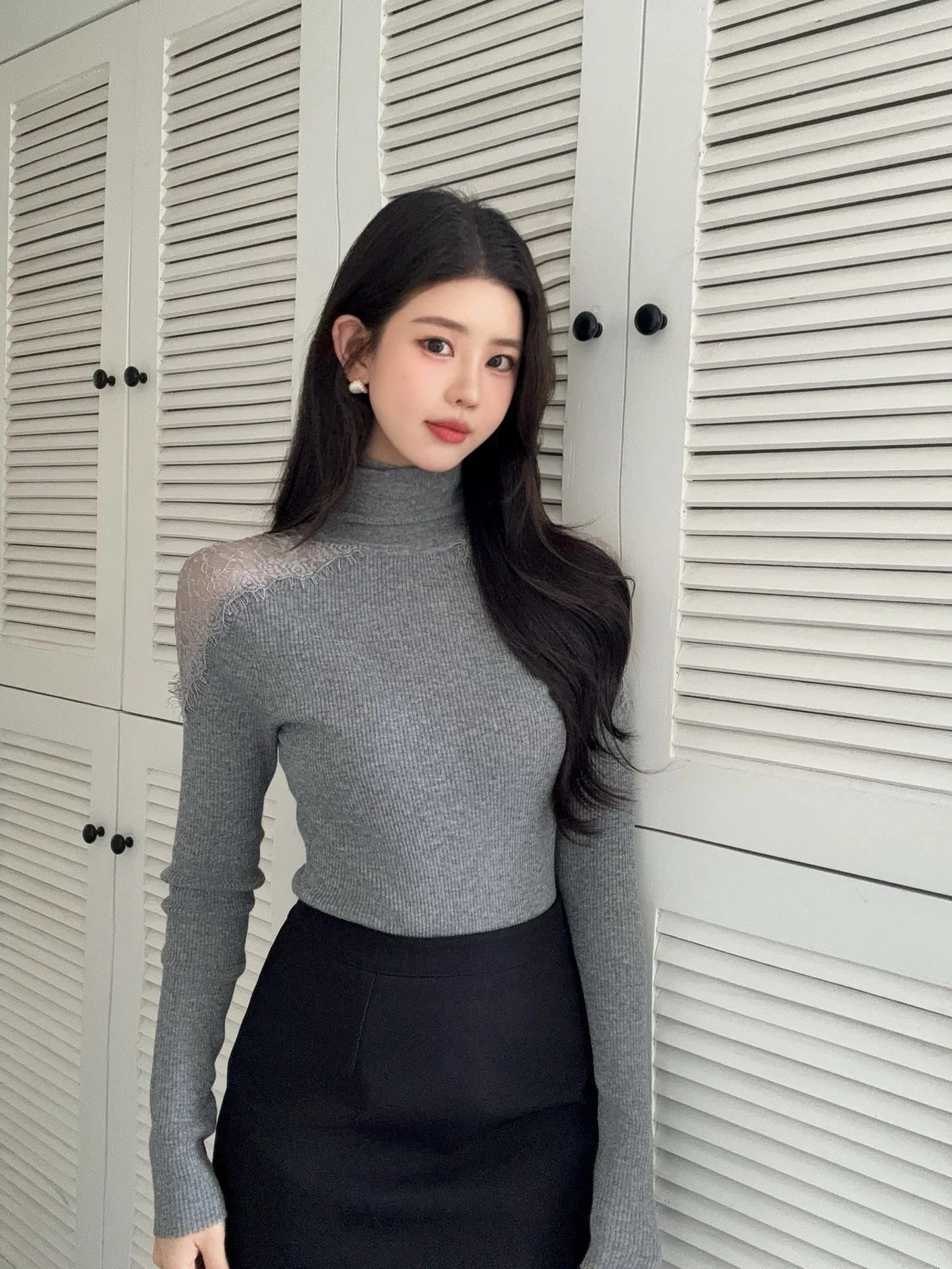 ES 25fw lace sweater