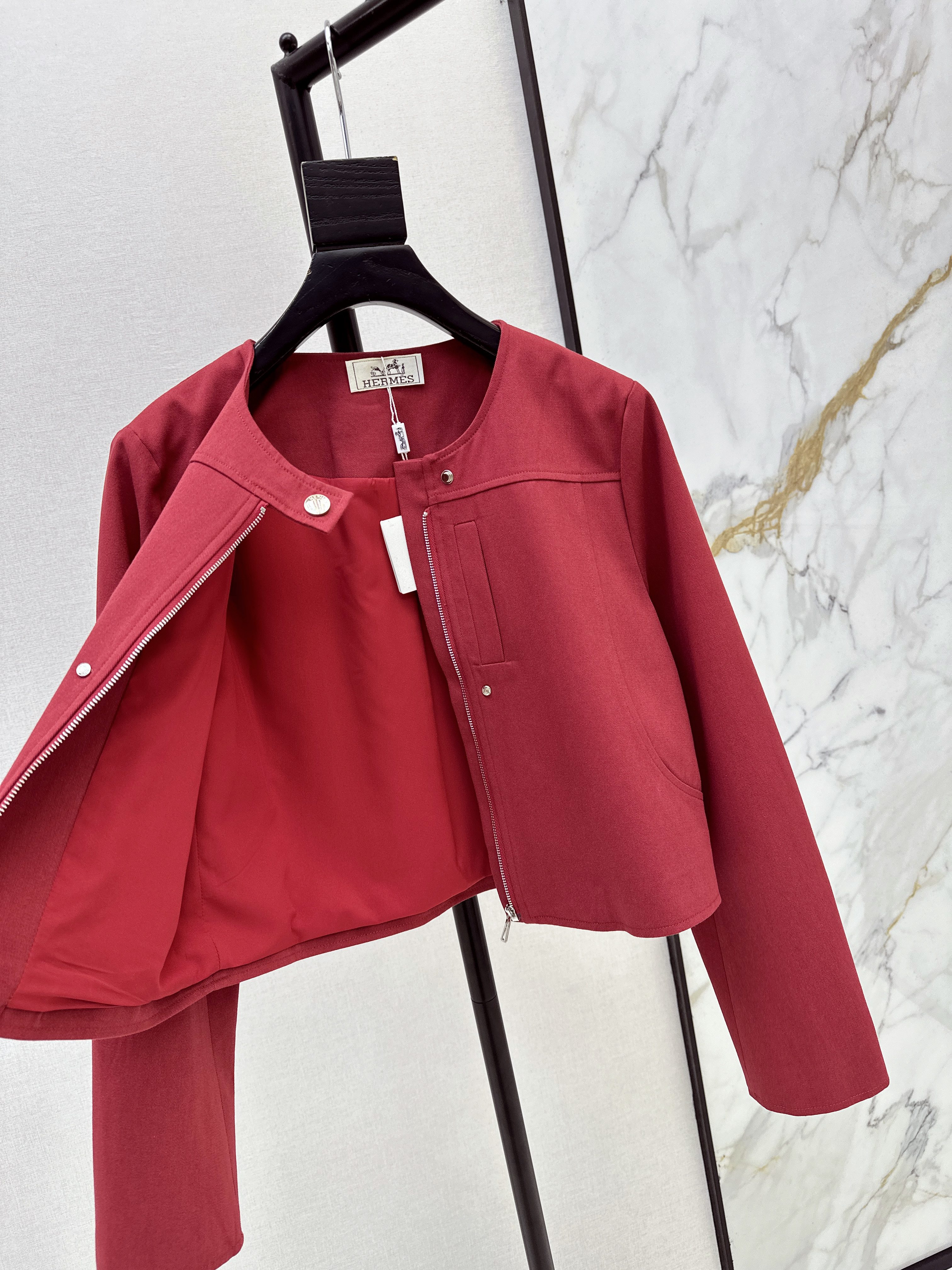 Her 26ss zip-up jacket