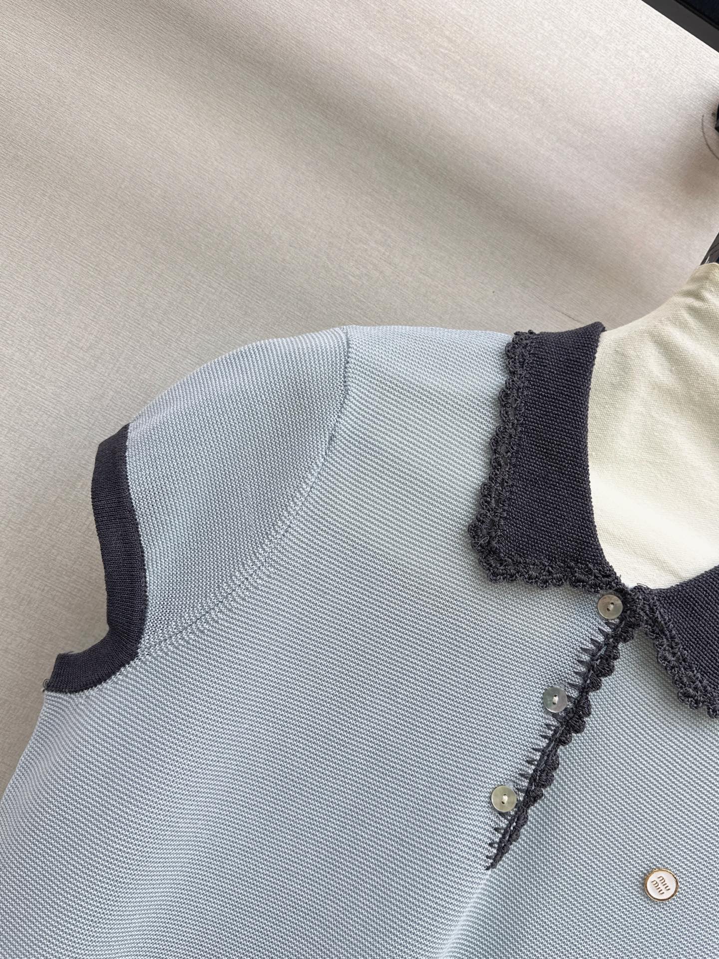 Miu 26ss sleeveless polo knitwear