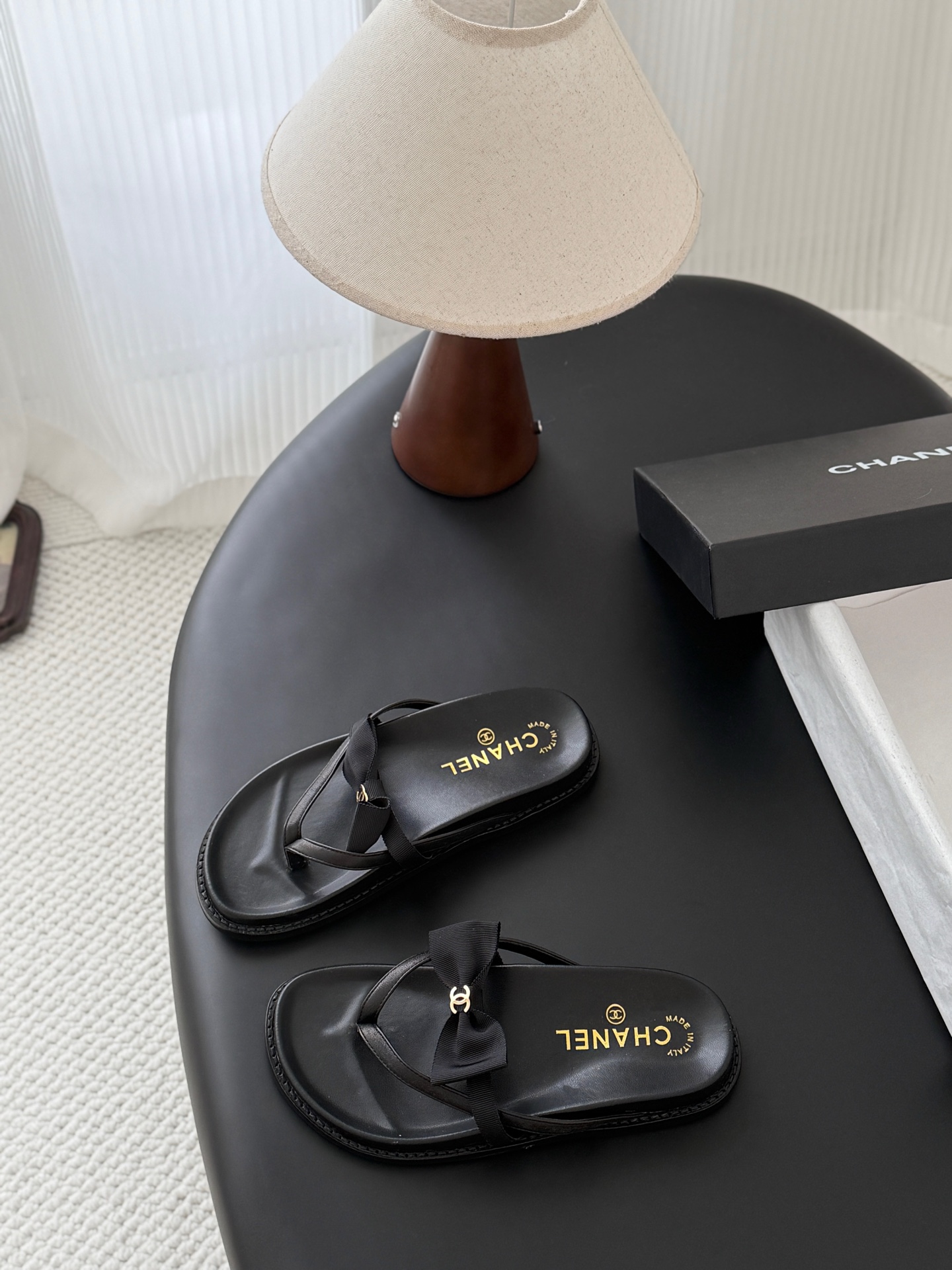 Chan 26ss flip-flops