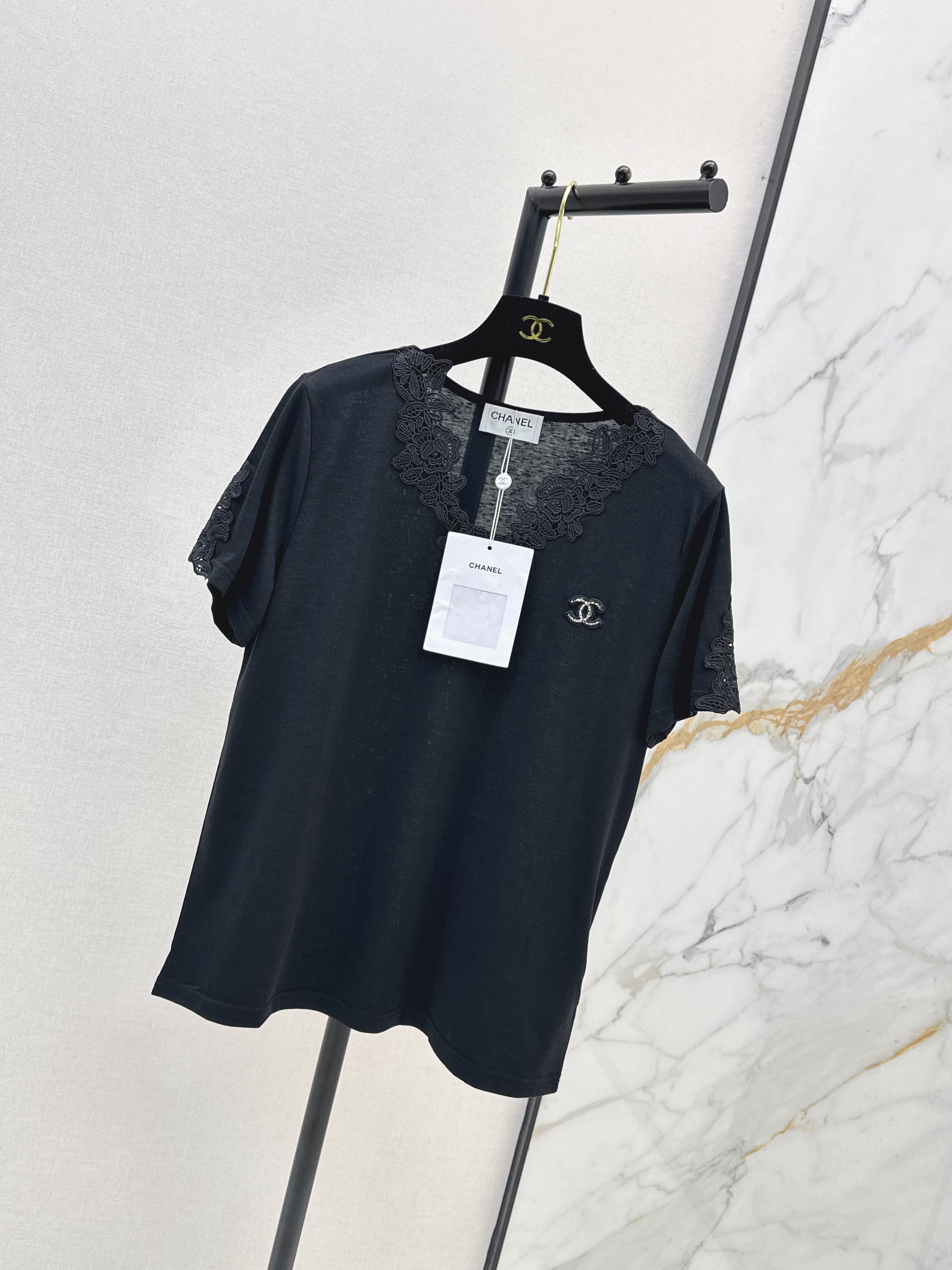 Chan 26ss contract lace t-shirt