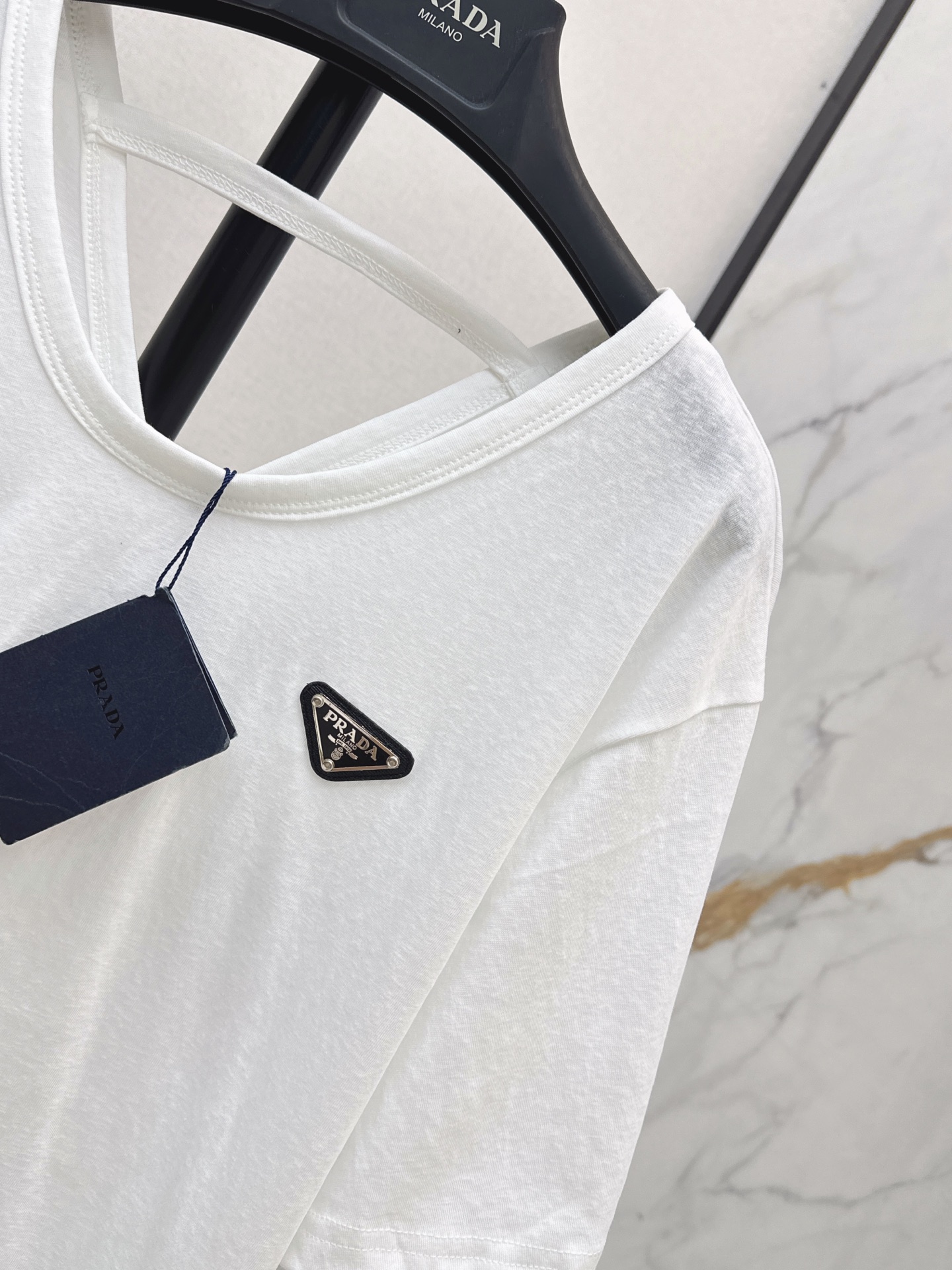 Pra 26ss v-neck t-shirt