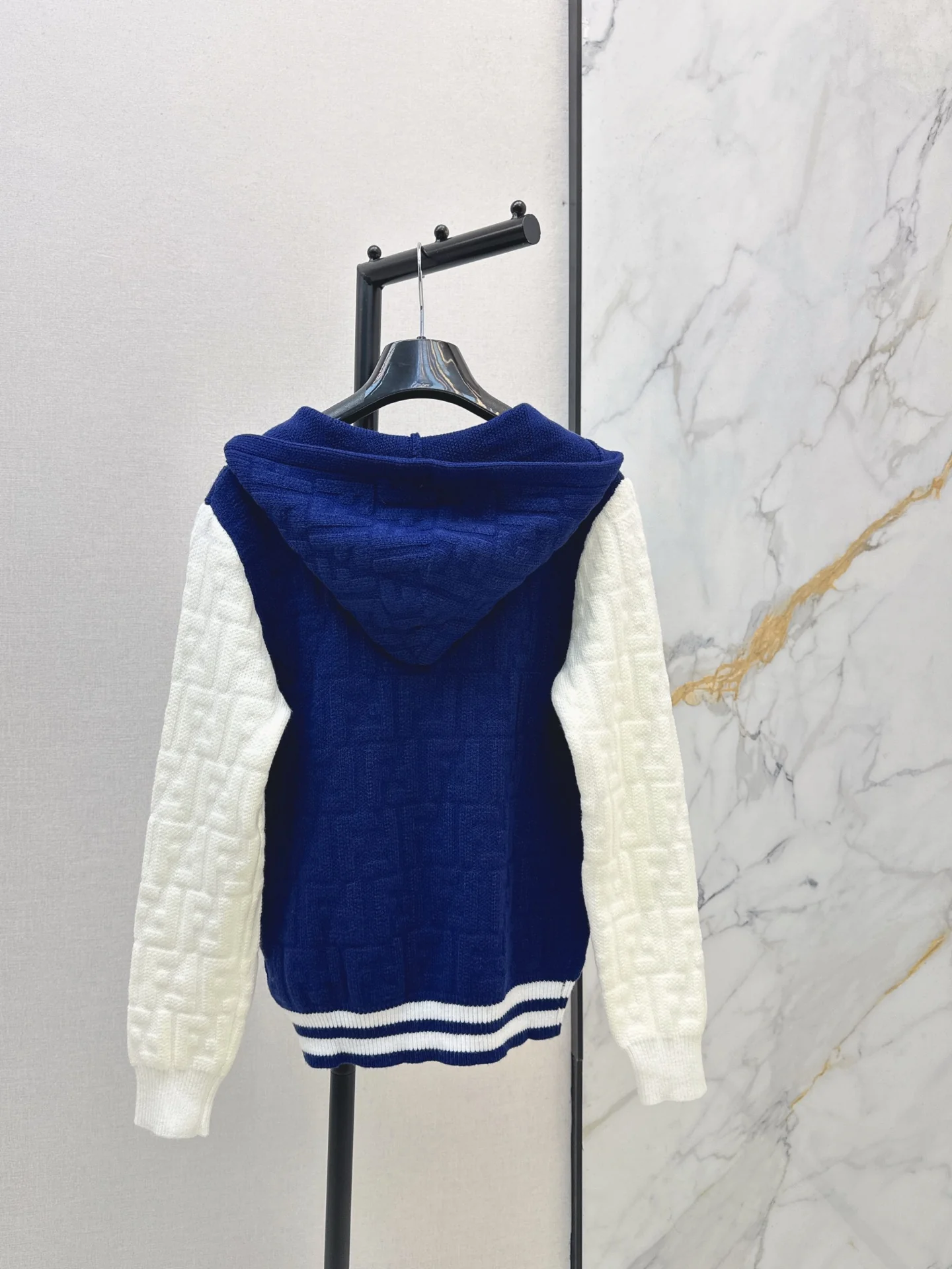 Fend 25fw hooded cardigan