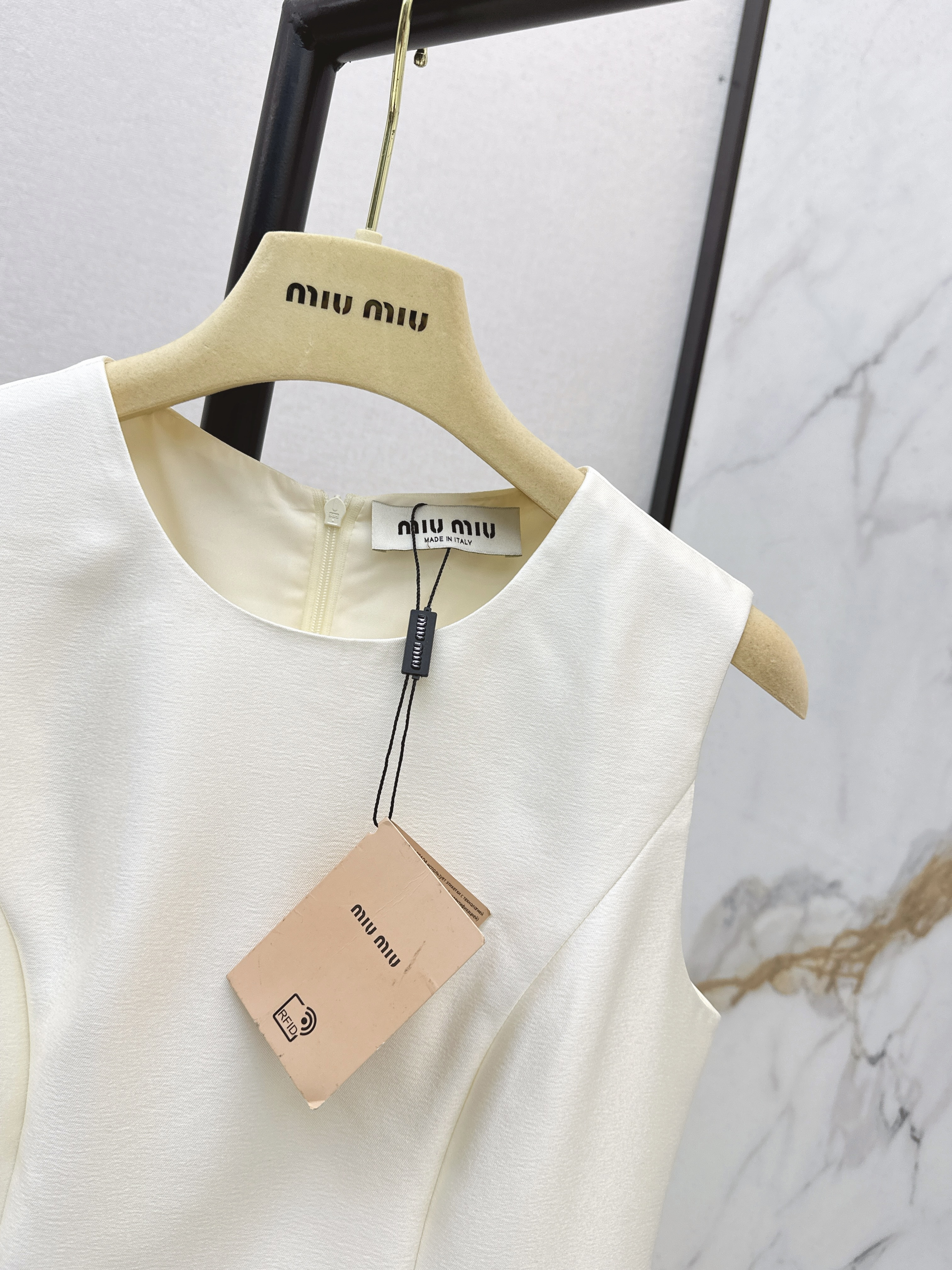 Miu 26ss rhinestone sleeveless dress