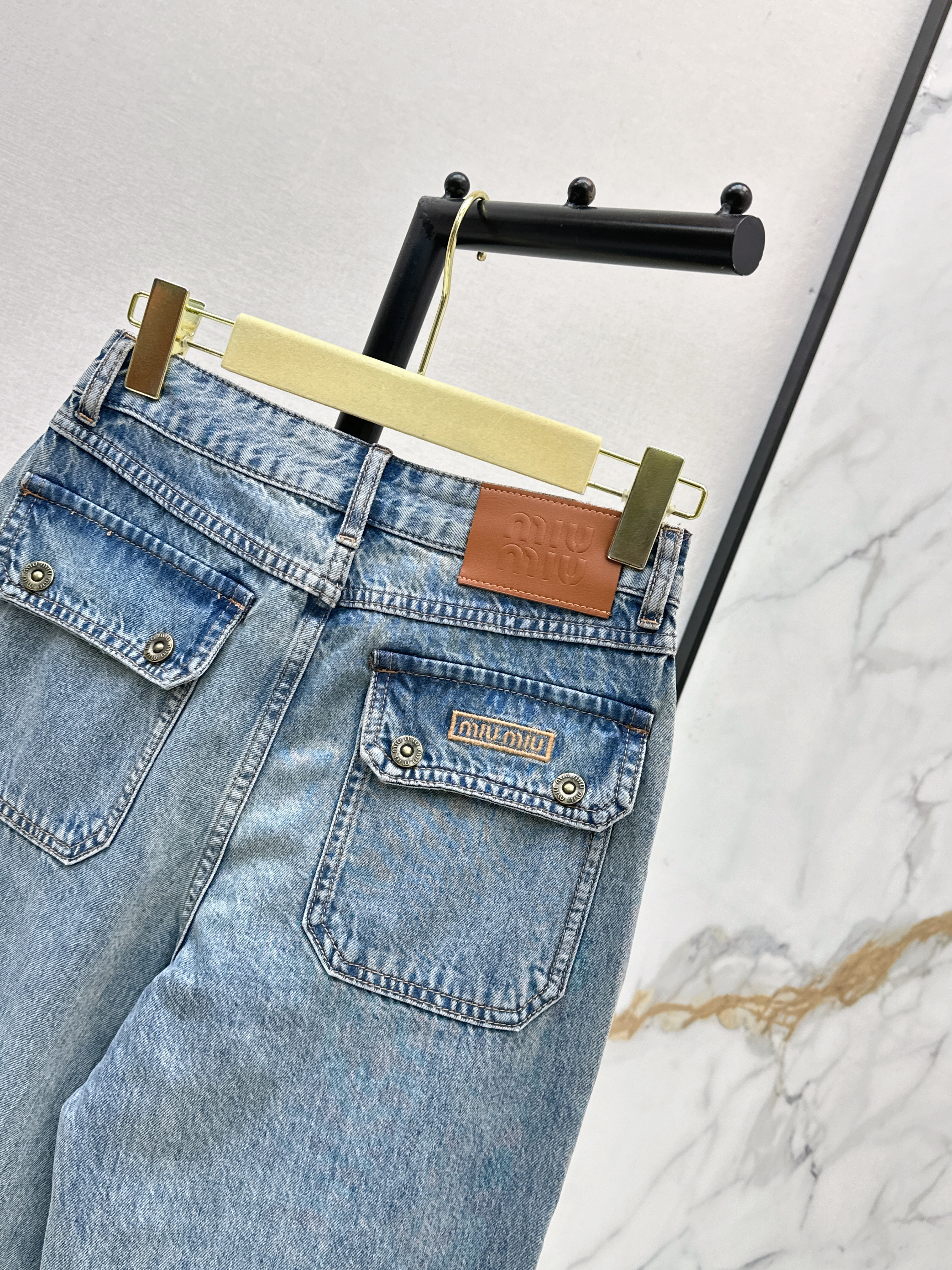 Miu 26ss straight-leg jeans