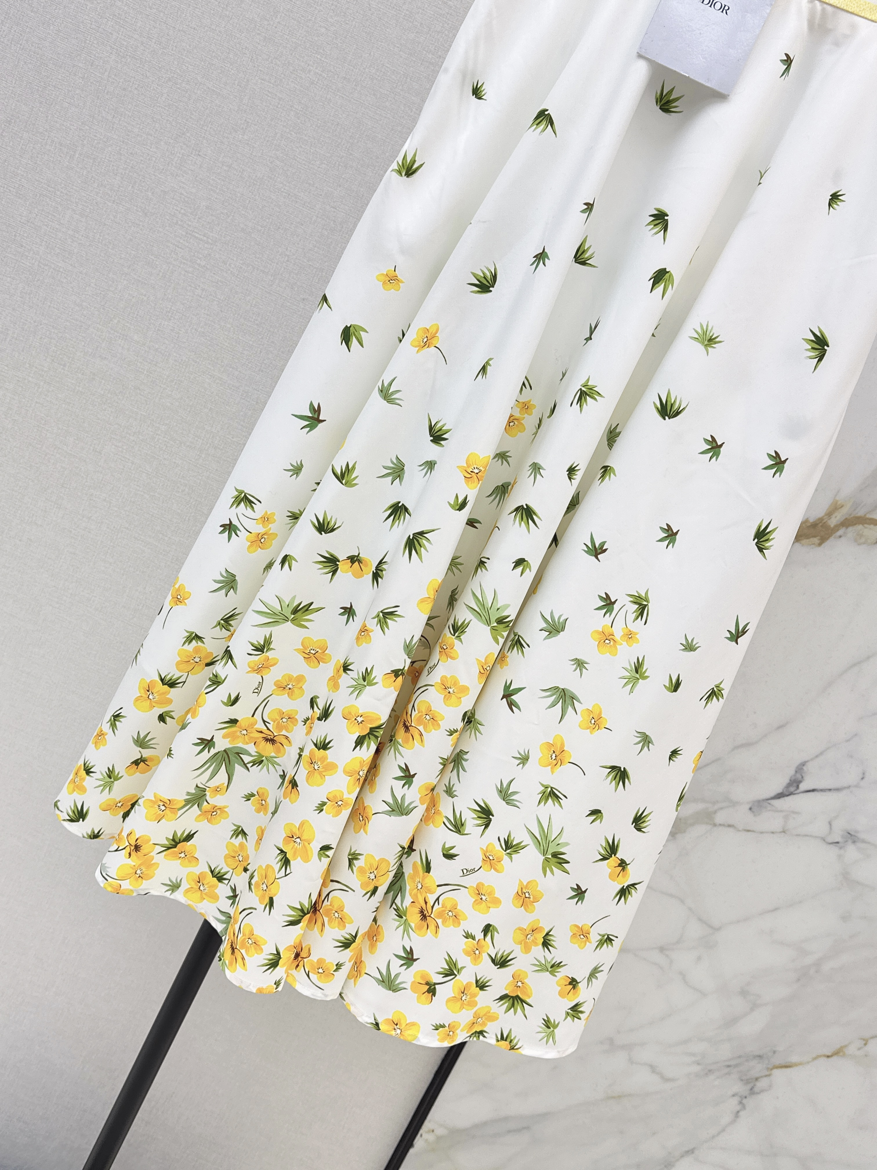 CD 26ss flower print skirt