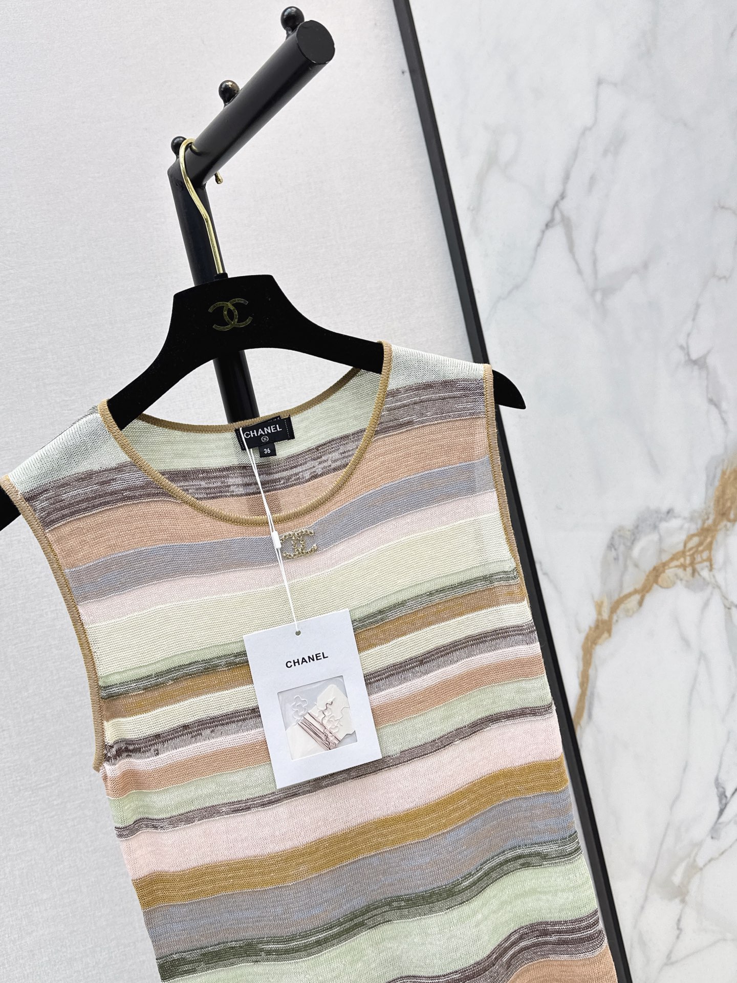 Chan 26ss sleeveless stripe dress
