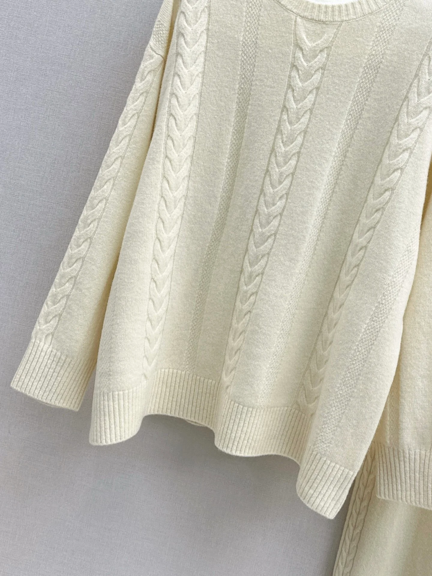 Max 26ss wool pullover sweater+wide-leg pant outfit set