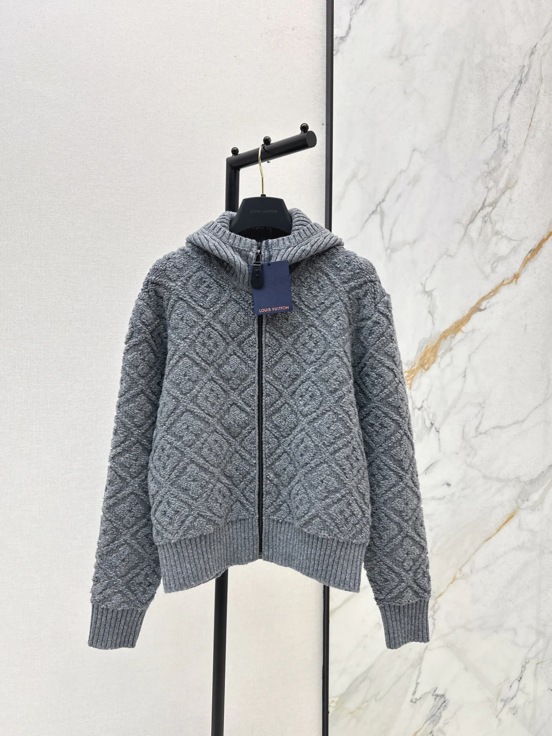 Loui 25fw hooded jacket