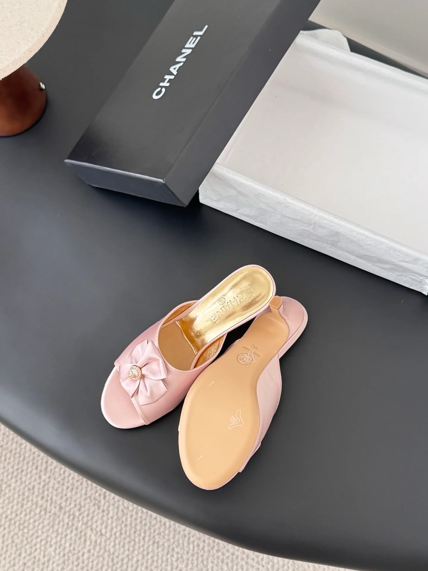 Chan 26ss kitten heel slides