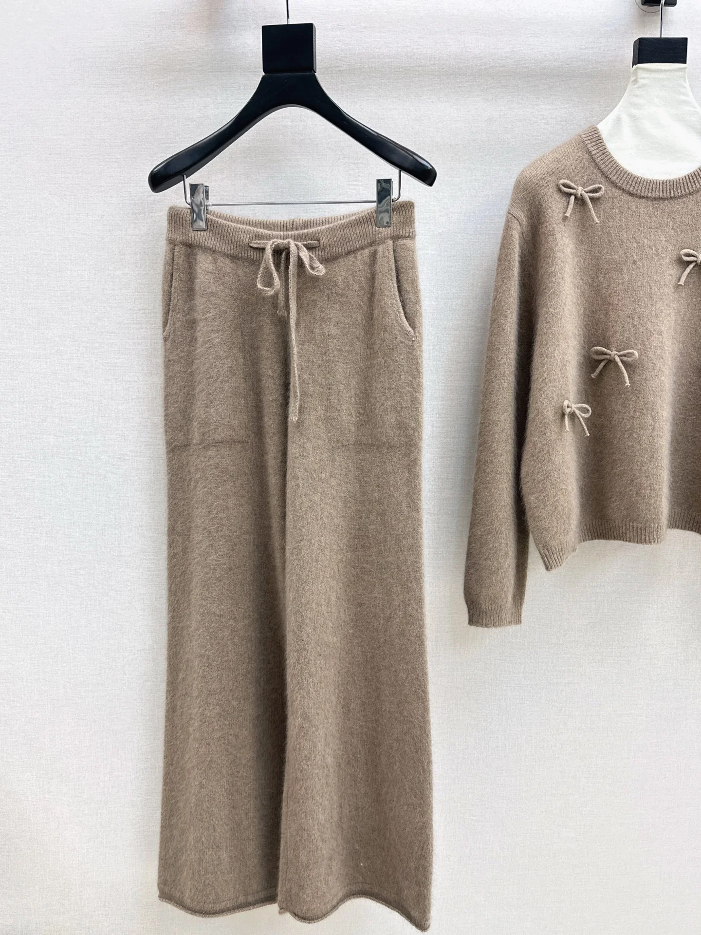 Miu 25fw knit bow sweater+pants outfit sets
