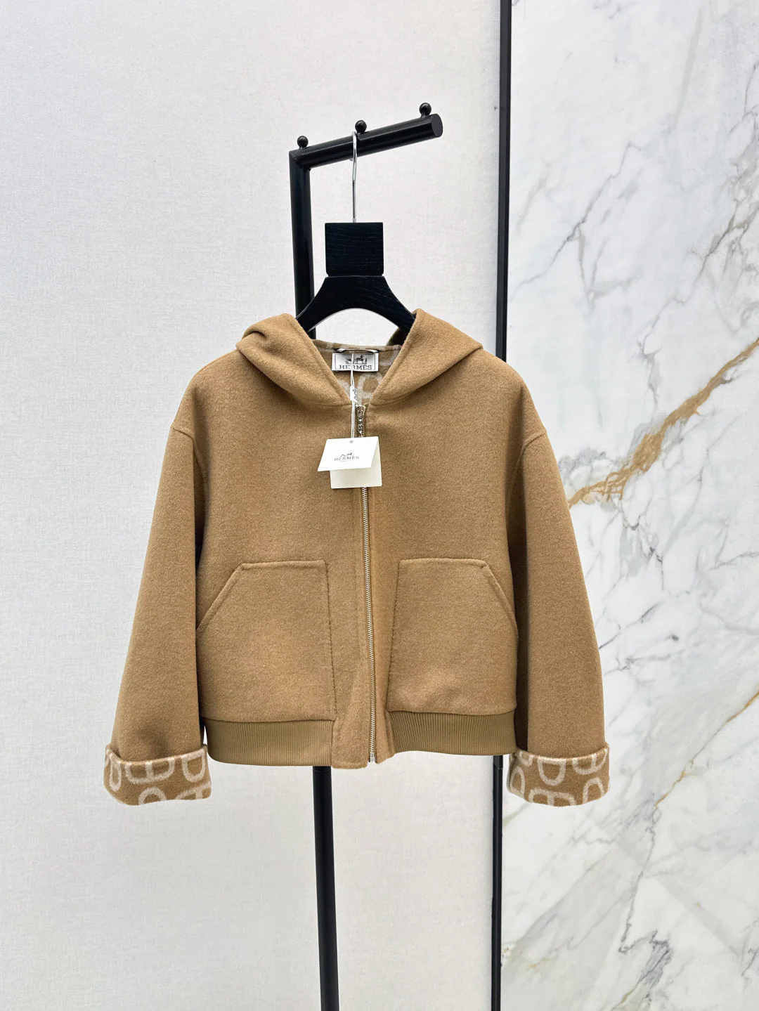 Her 25fw cashmere coat