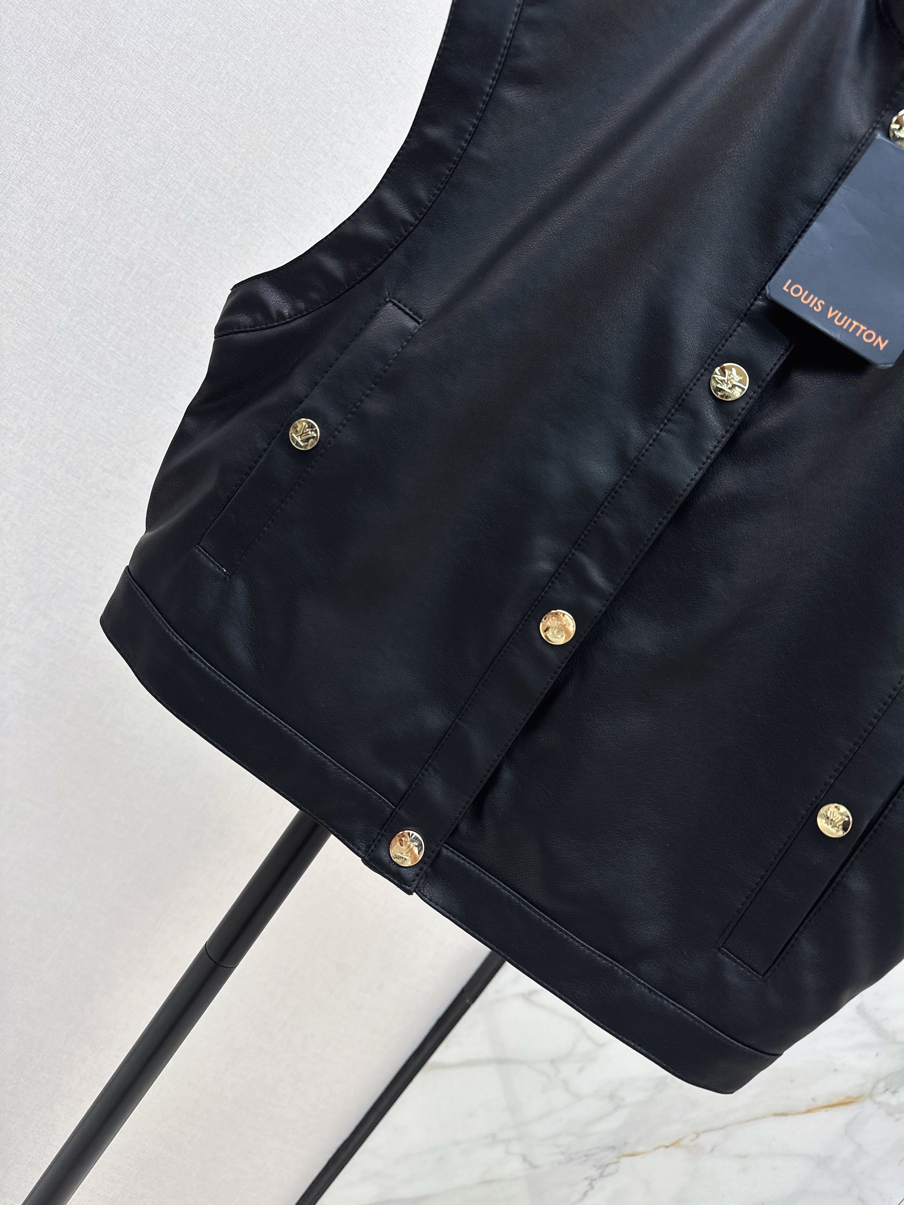 Loui 26ss pu leather contract waistcoat