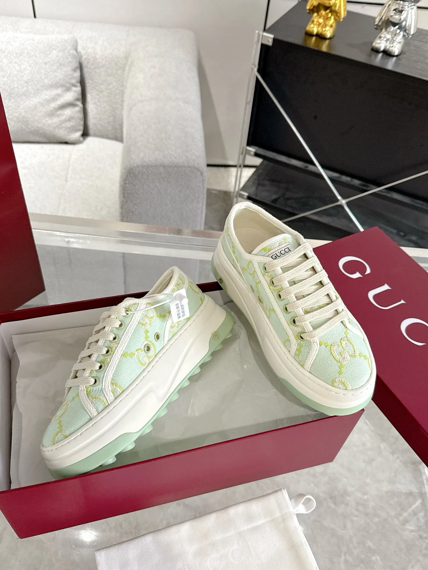 Guc thick soled canvas shoes