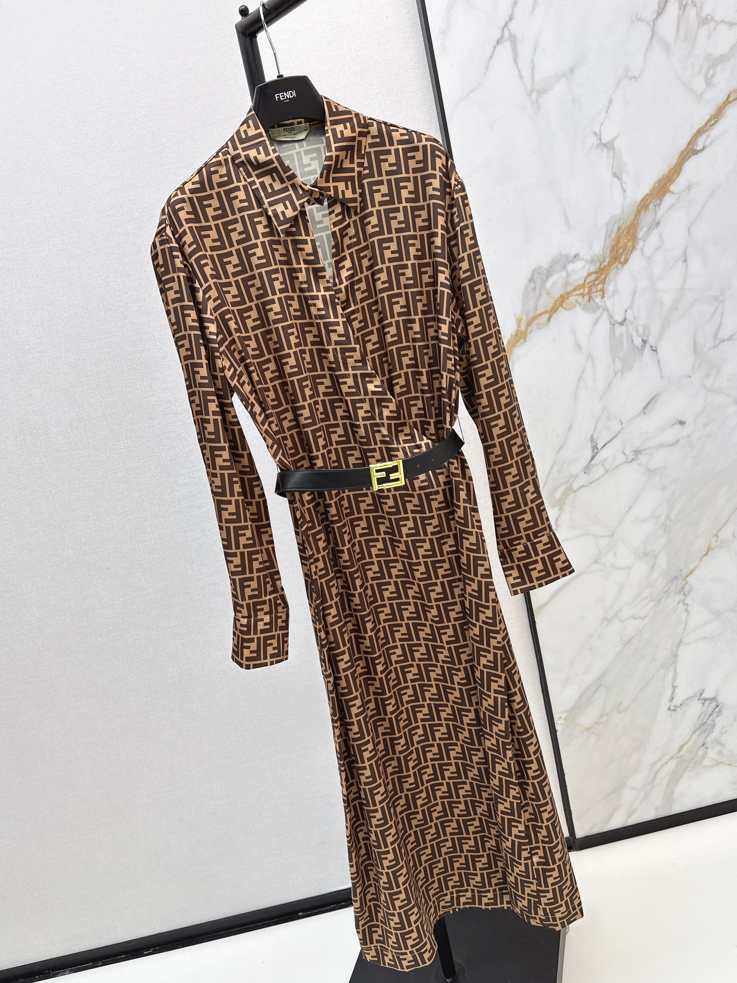 Fend 26ss silk dress with belted