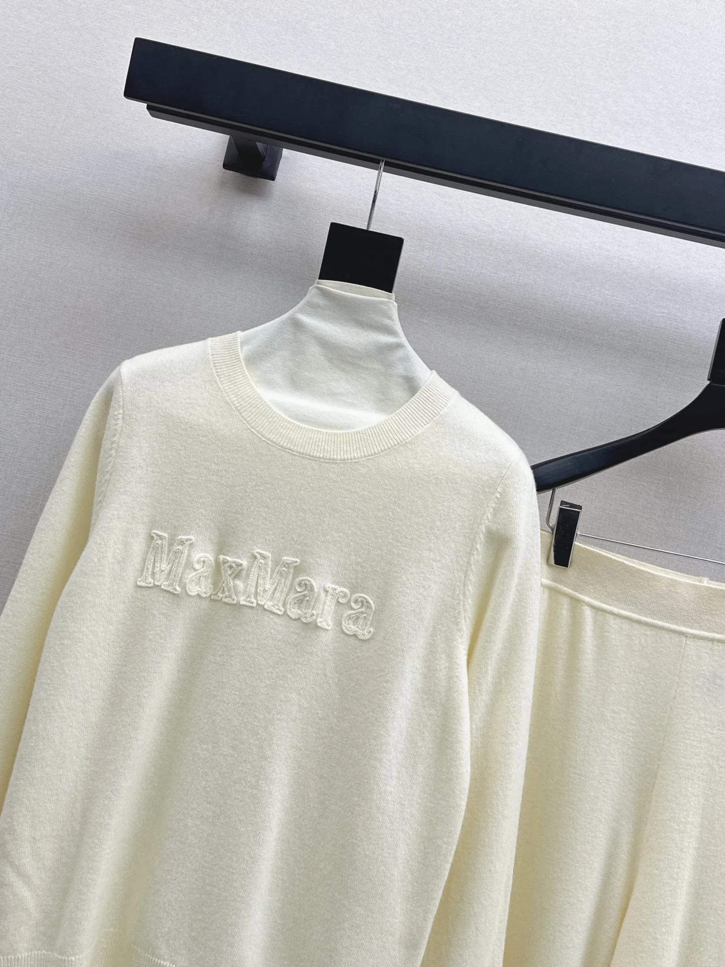 Max 25fw sweater pants set