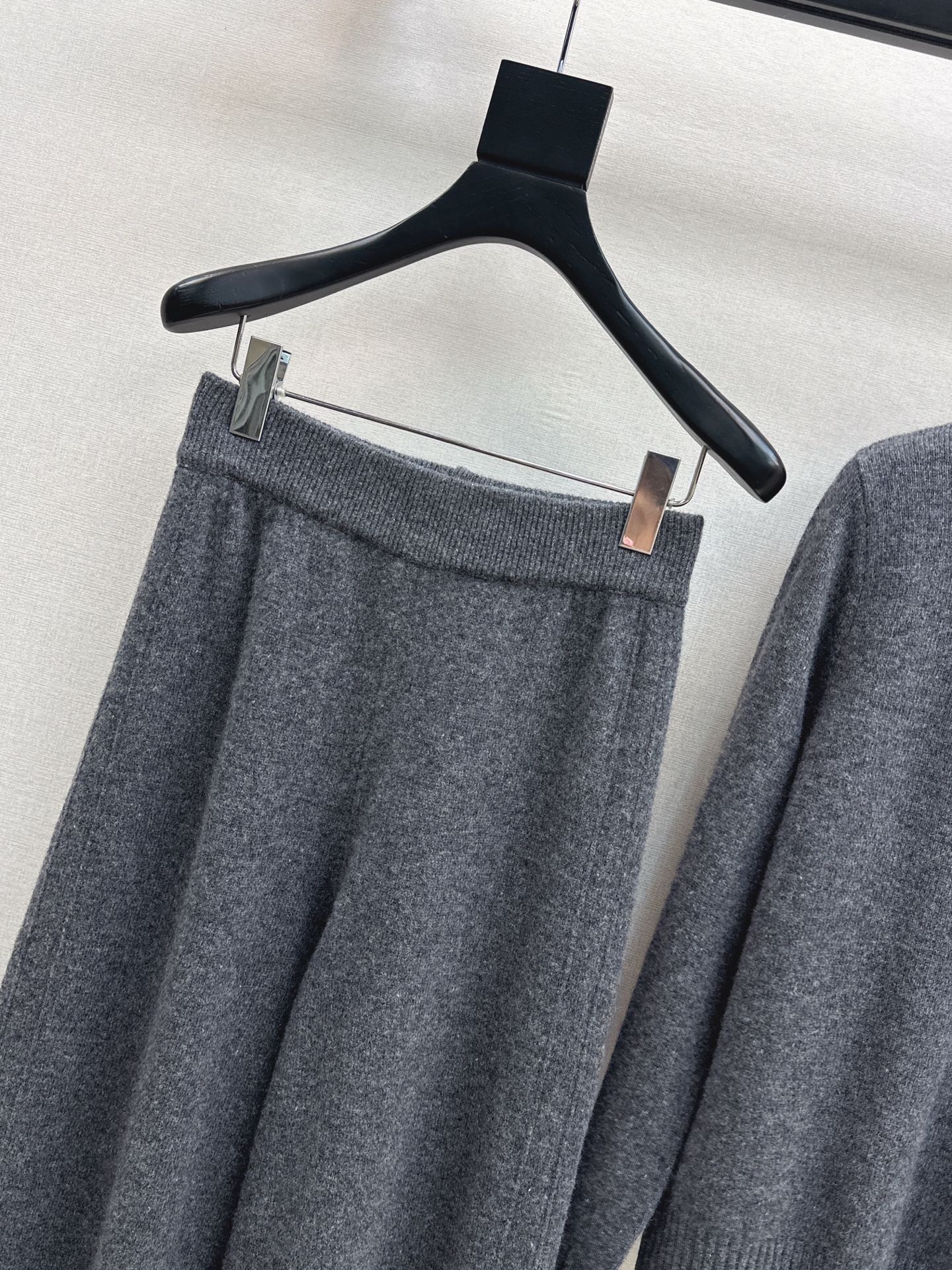 Prad 25fw wool sweater +wide-leg pants outfit set