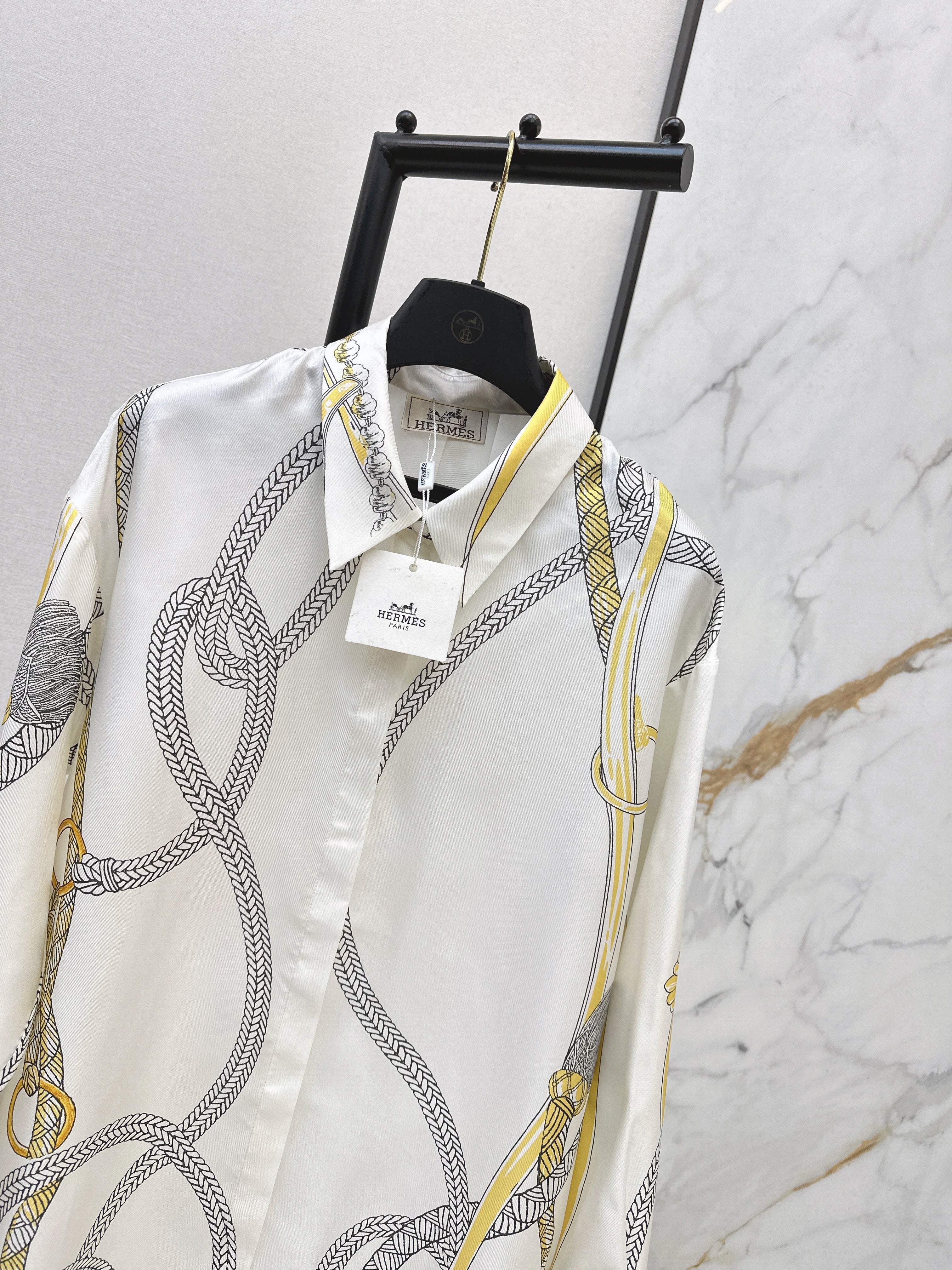 Herm 26ss floral print silk shirt