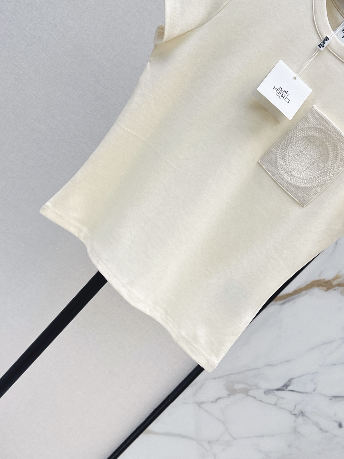 Her 26ss embroidery t-shirt