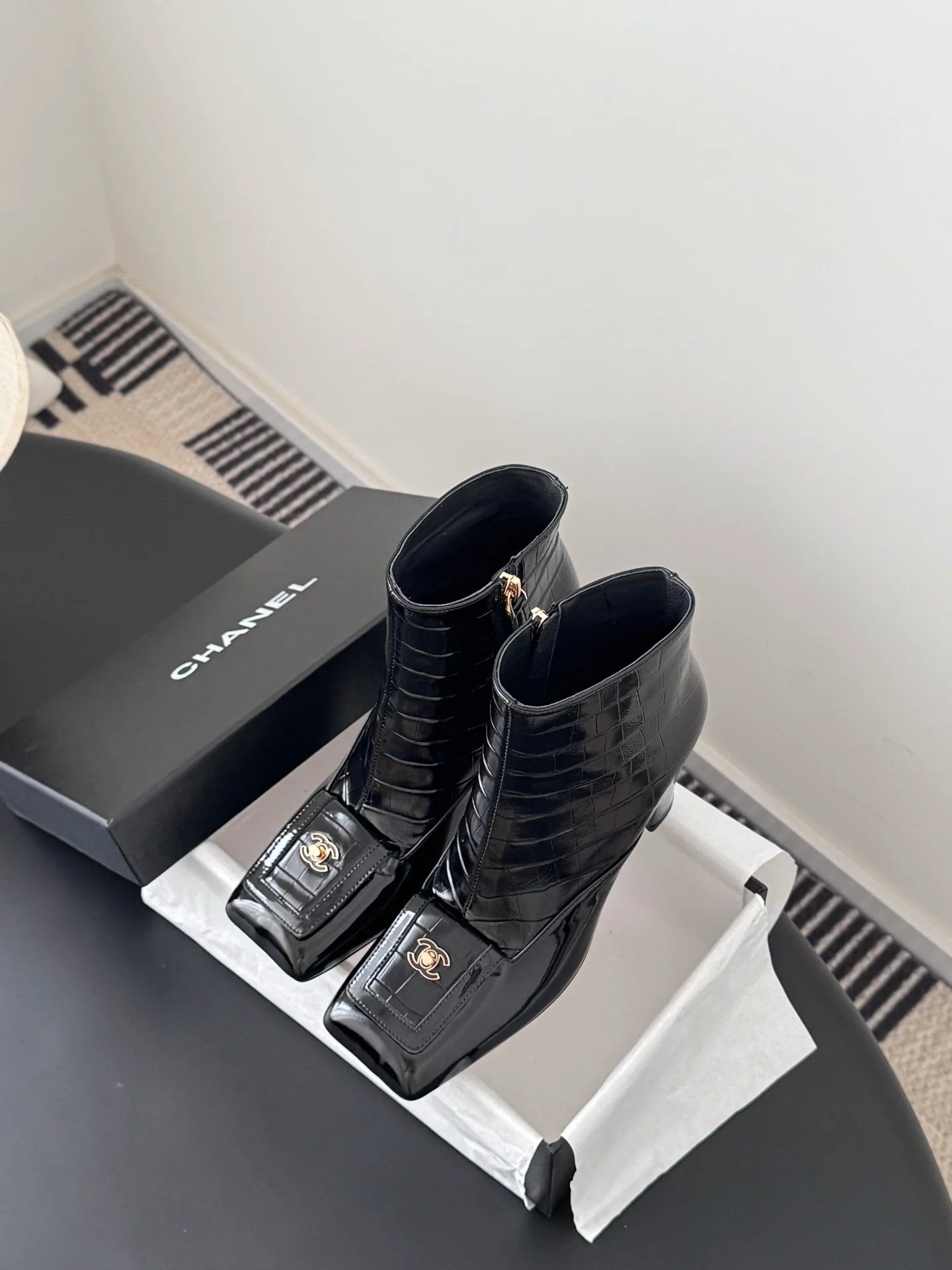 Chan 26ss ankle boots