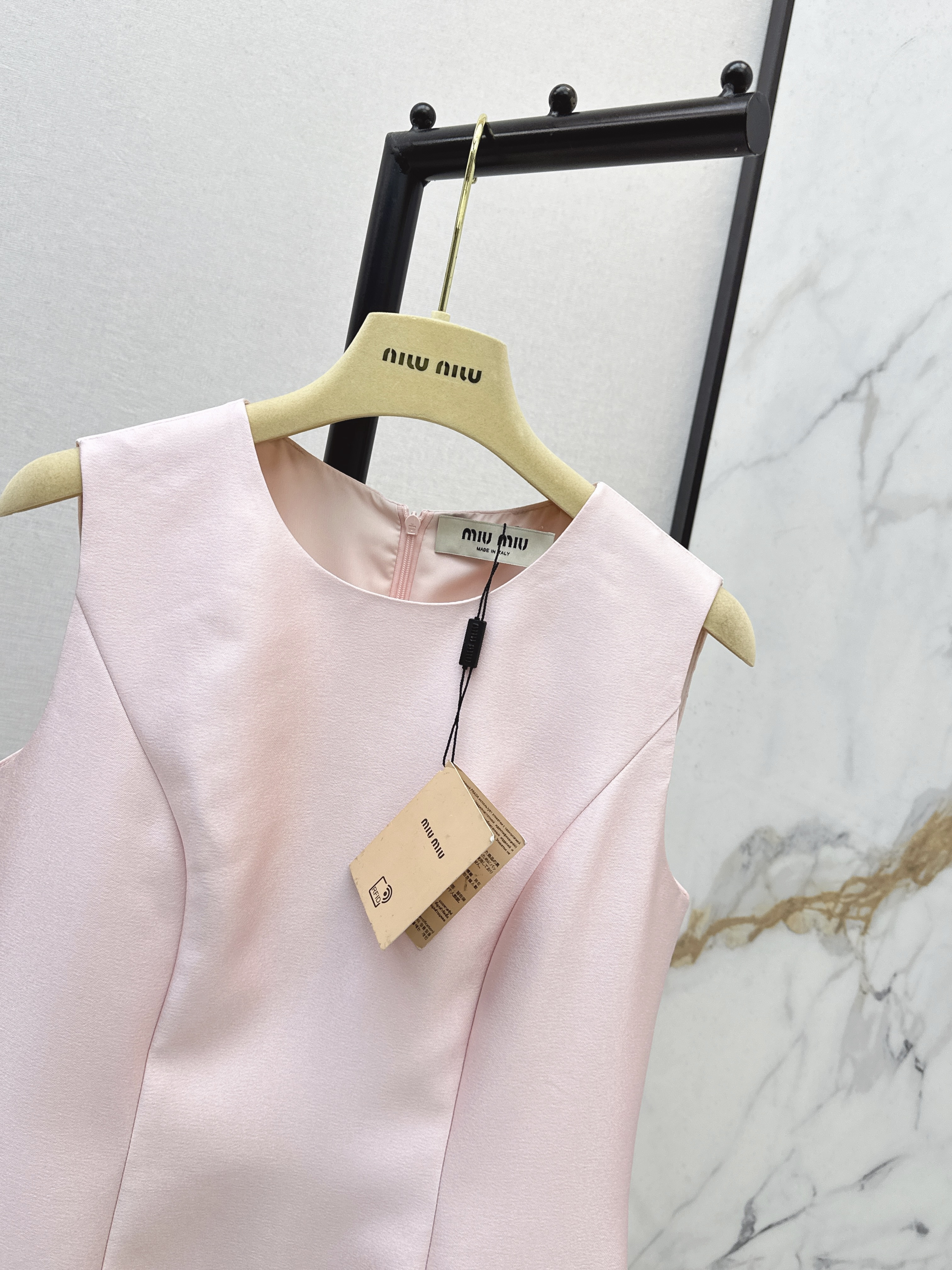 Miu 26ss rhinestone sleeveless dress