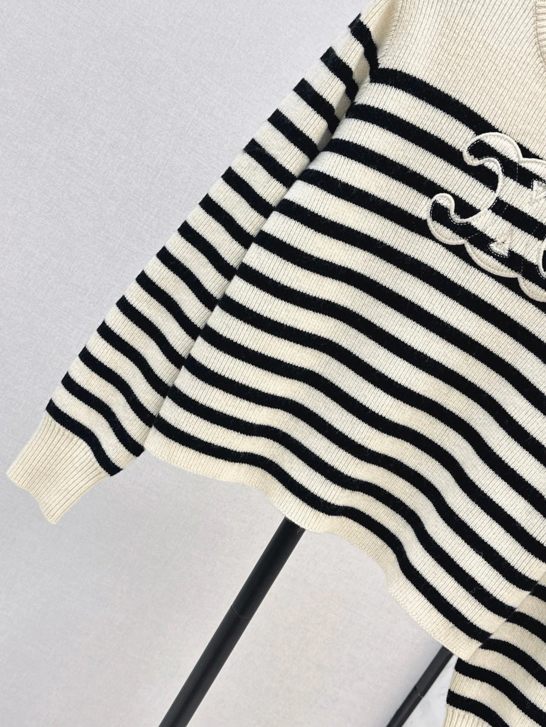 Celi 25fw stripe sweater