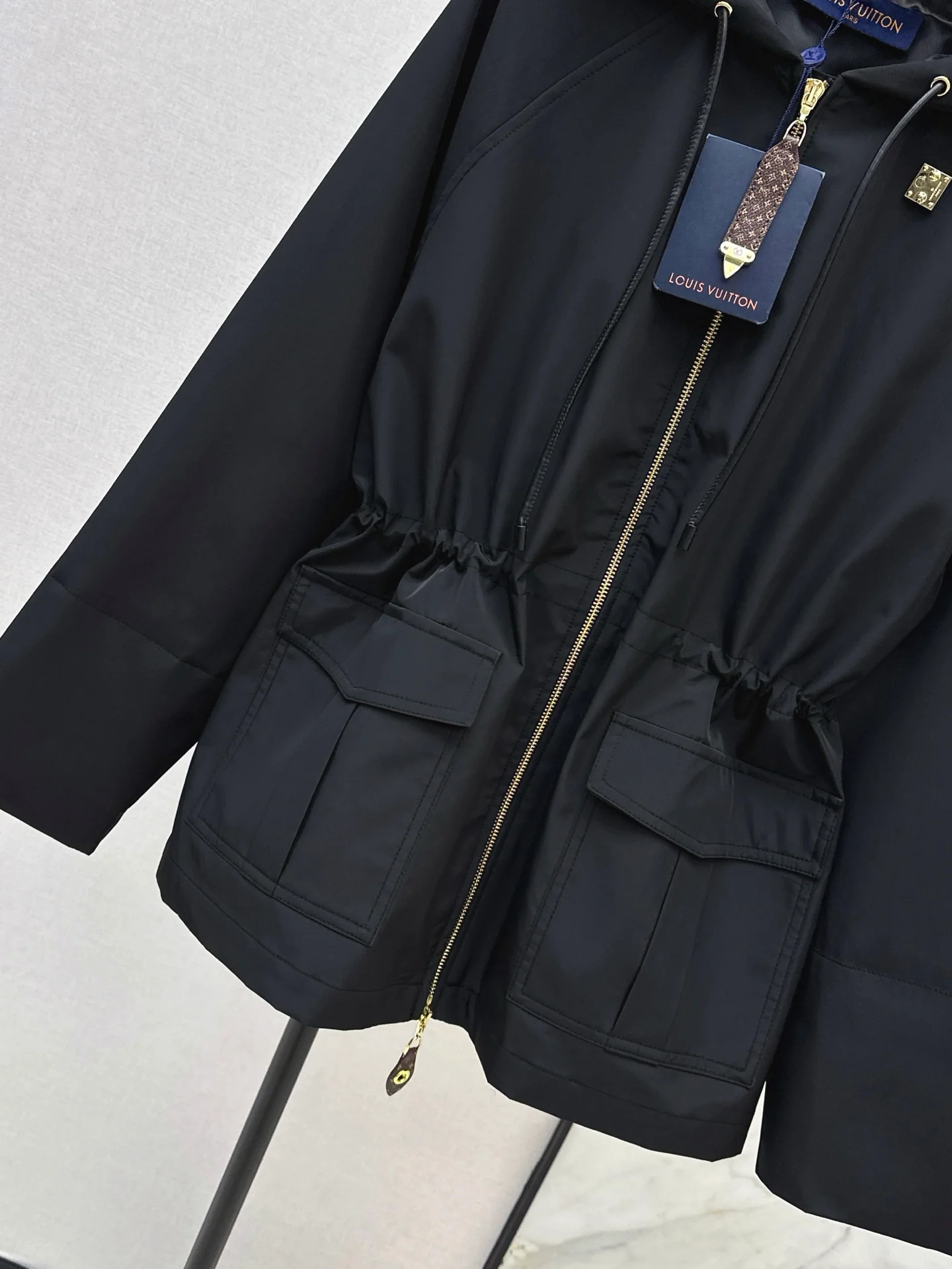 Louis 25fw drawstring hooded jacket