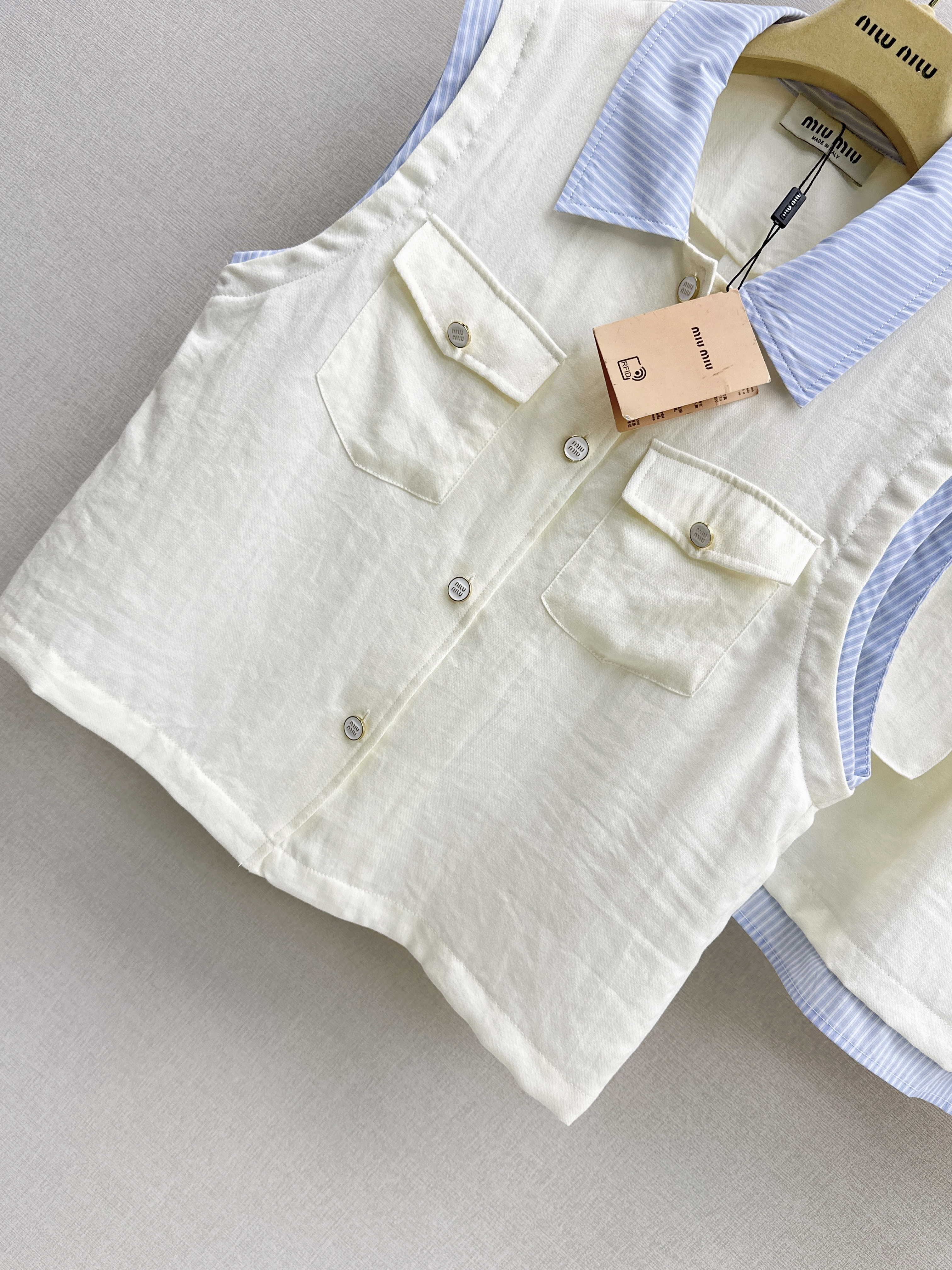 Miu 26ss shirt mini skirt set