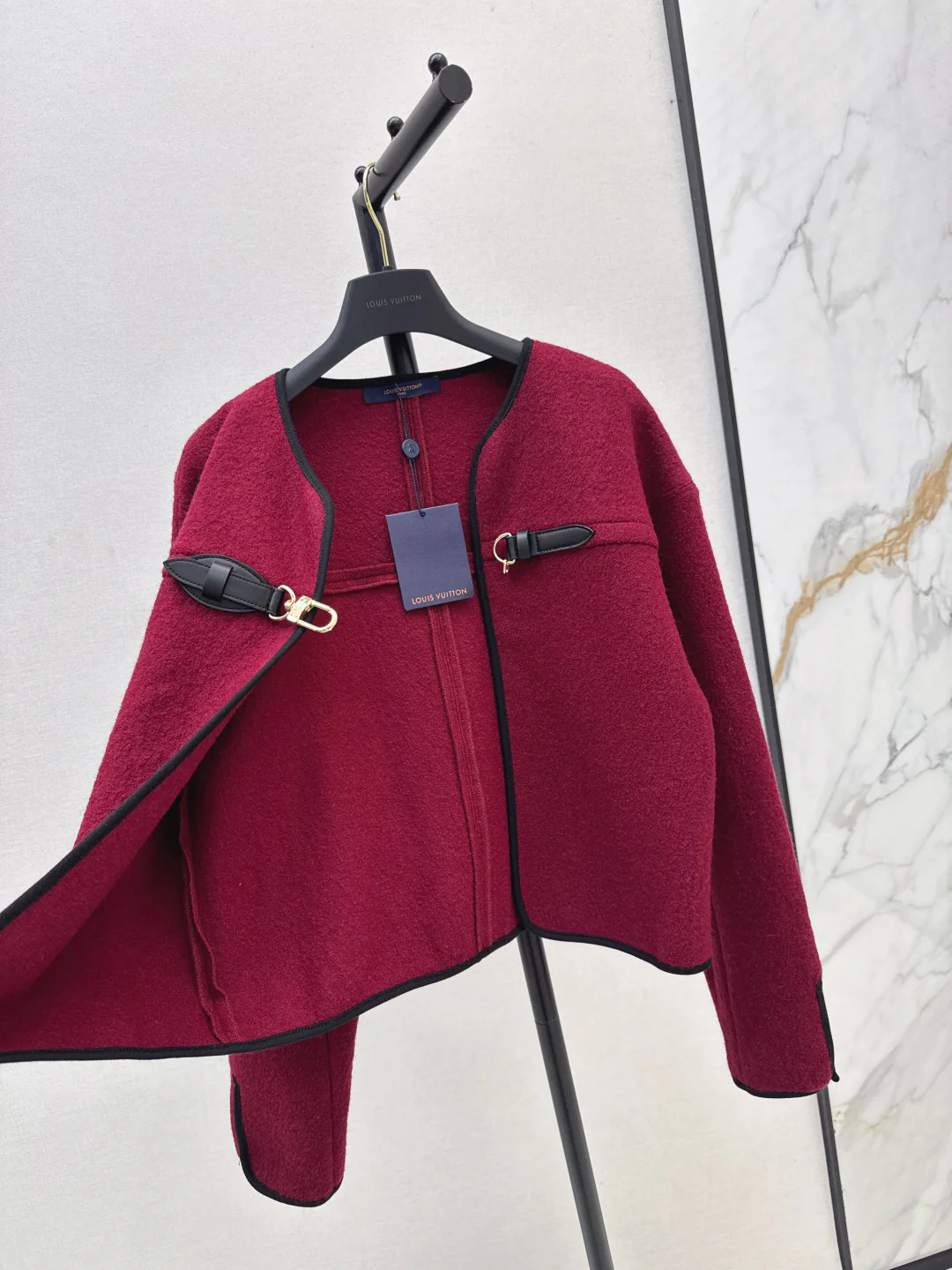 Louis 25fw cape jacket