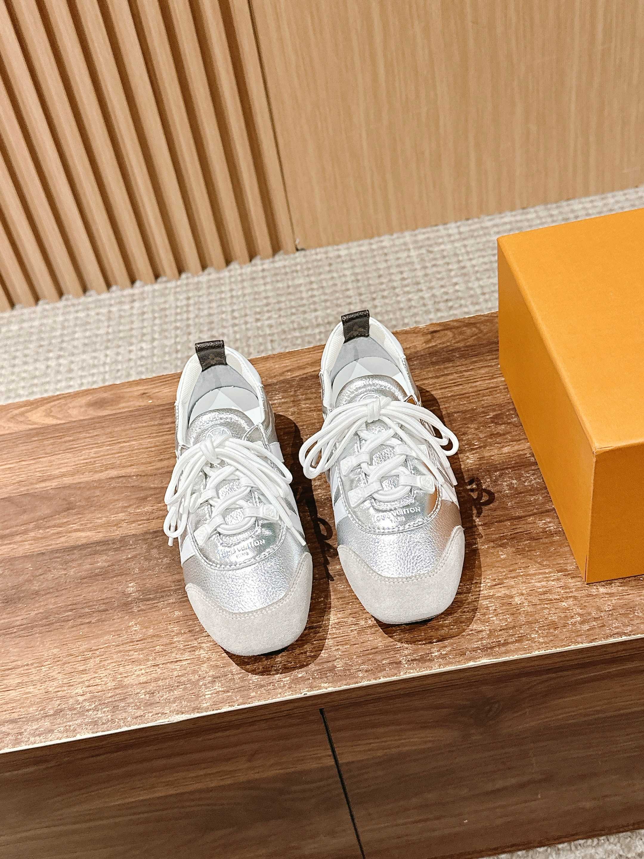 Loui 25fw sneaker