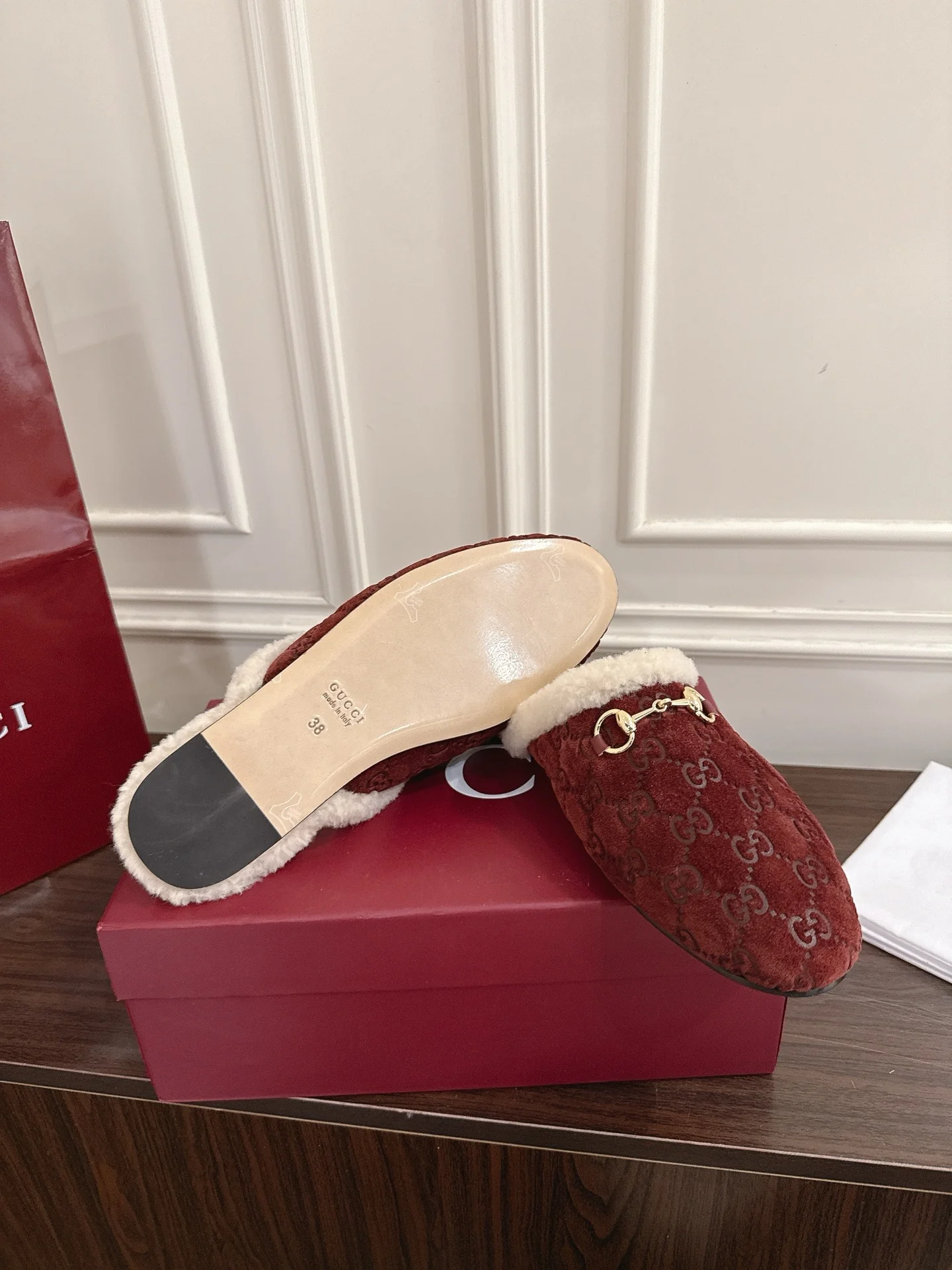 Guc 25fw mules shoes