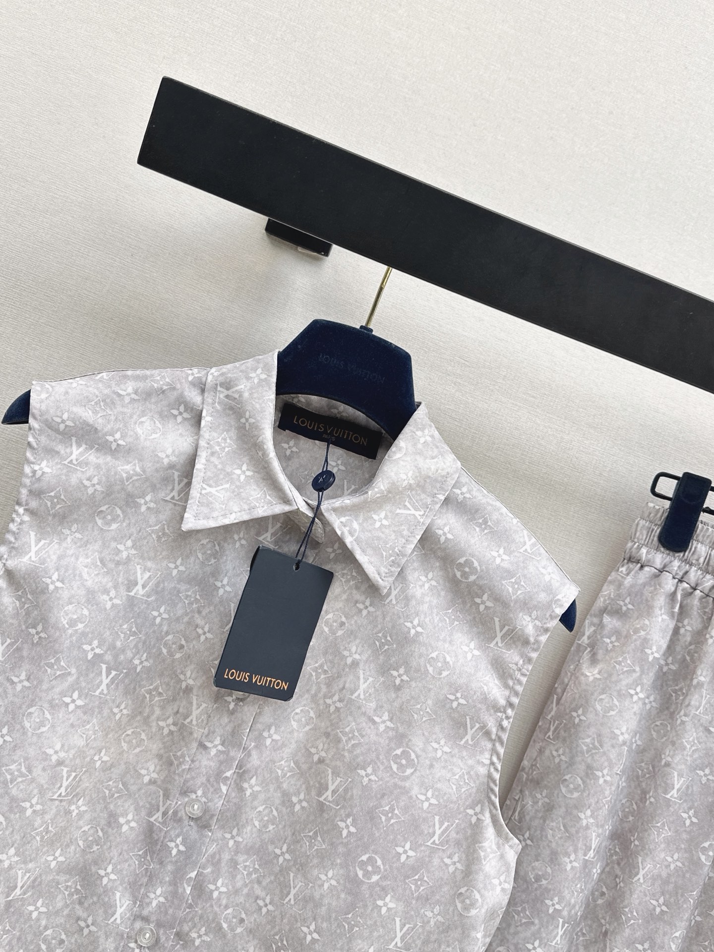 Loui 26ss sleeveless shirt pants set