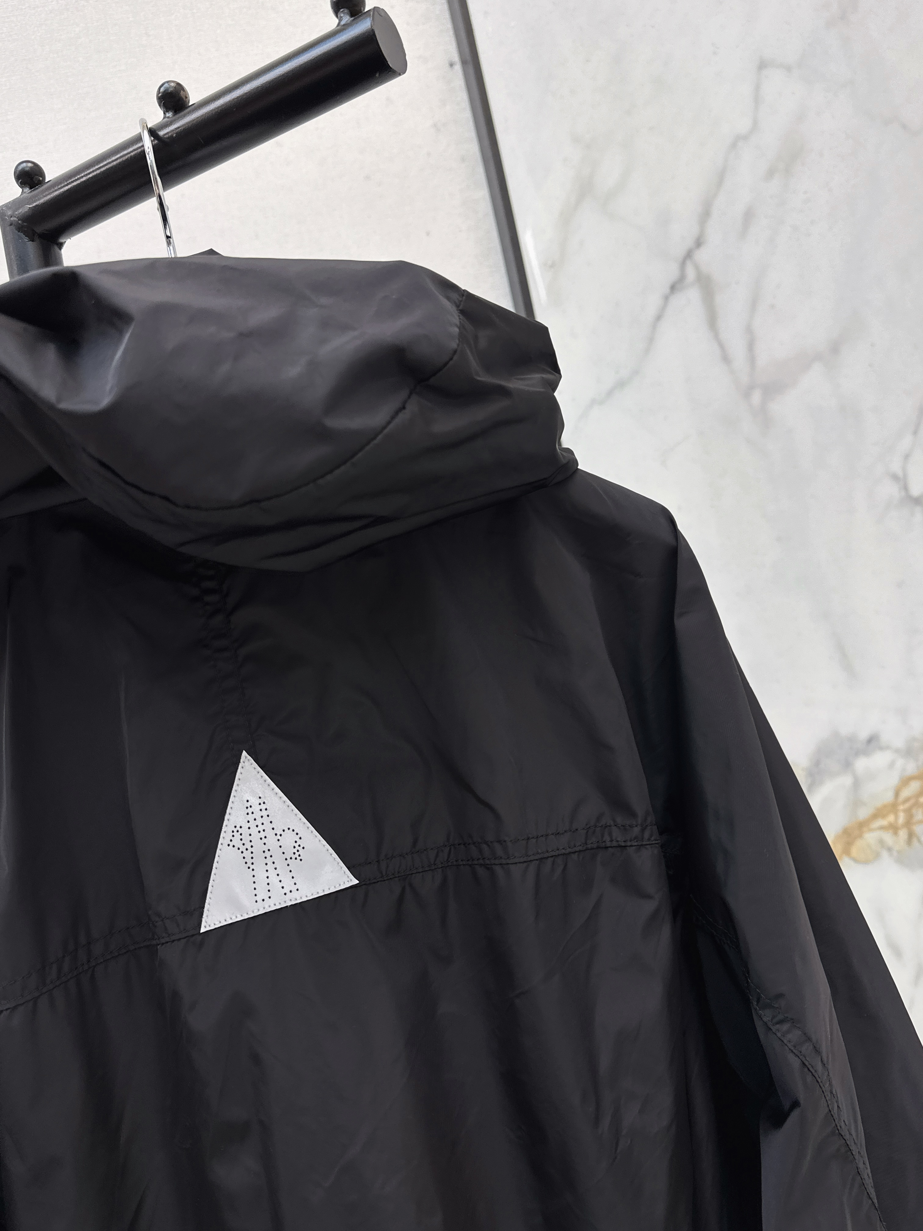 Monc 26ss trench coat