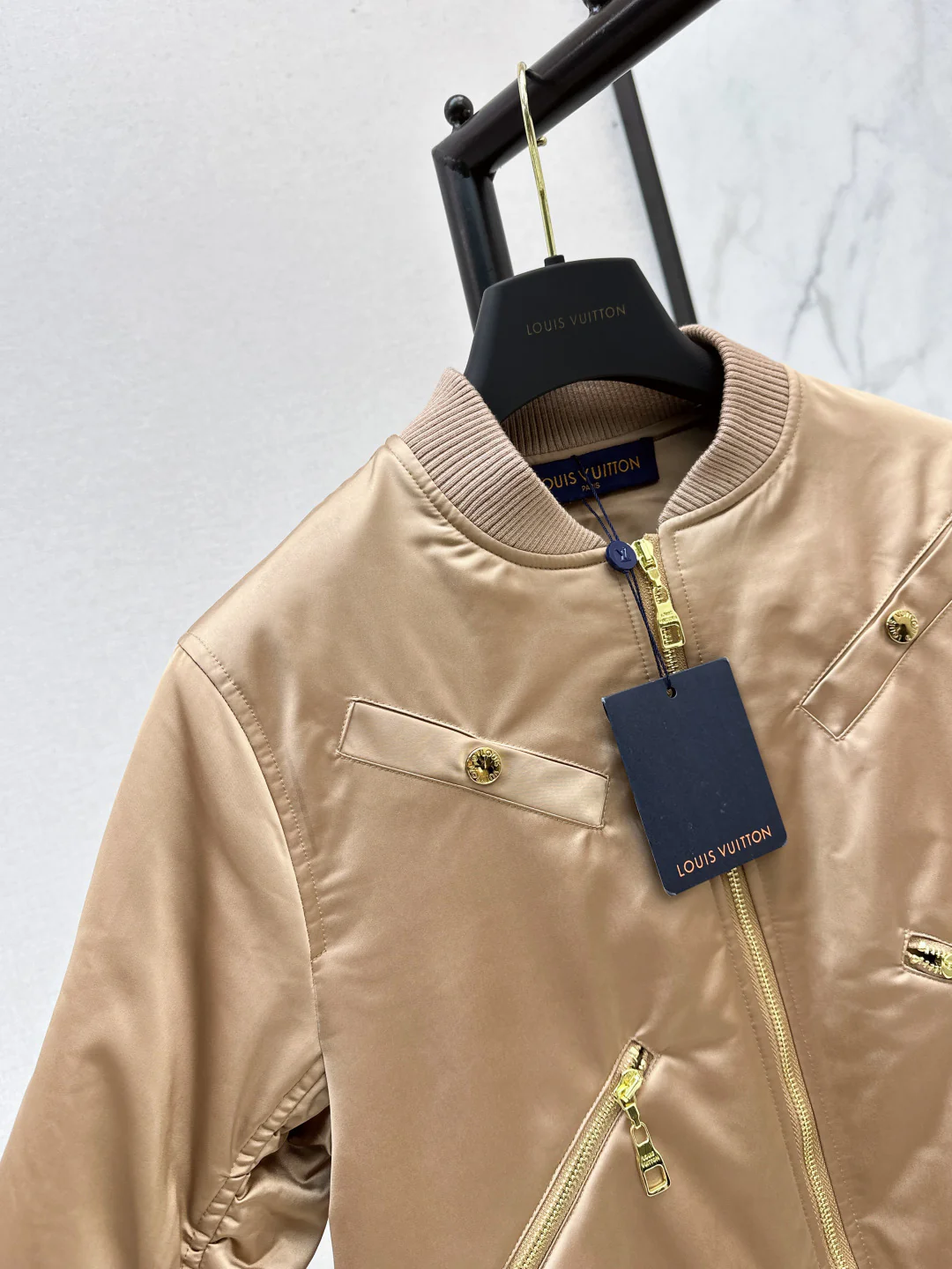 Loui 25fw  zip-up jacket