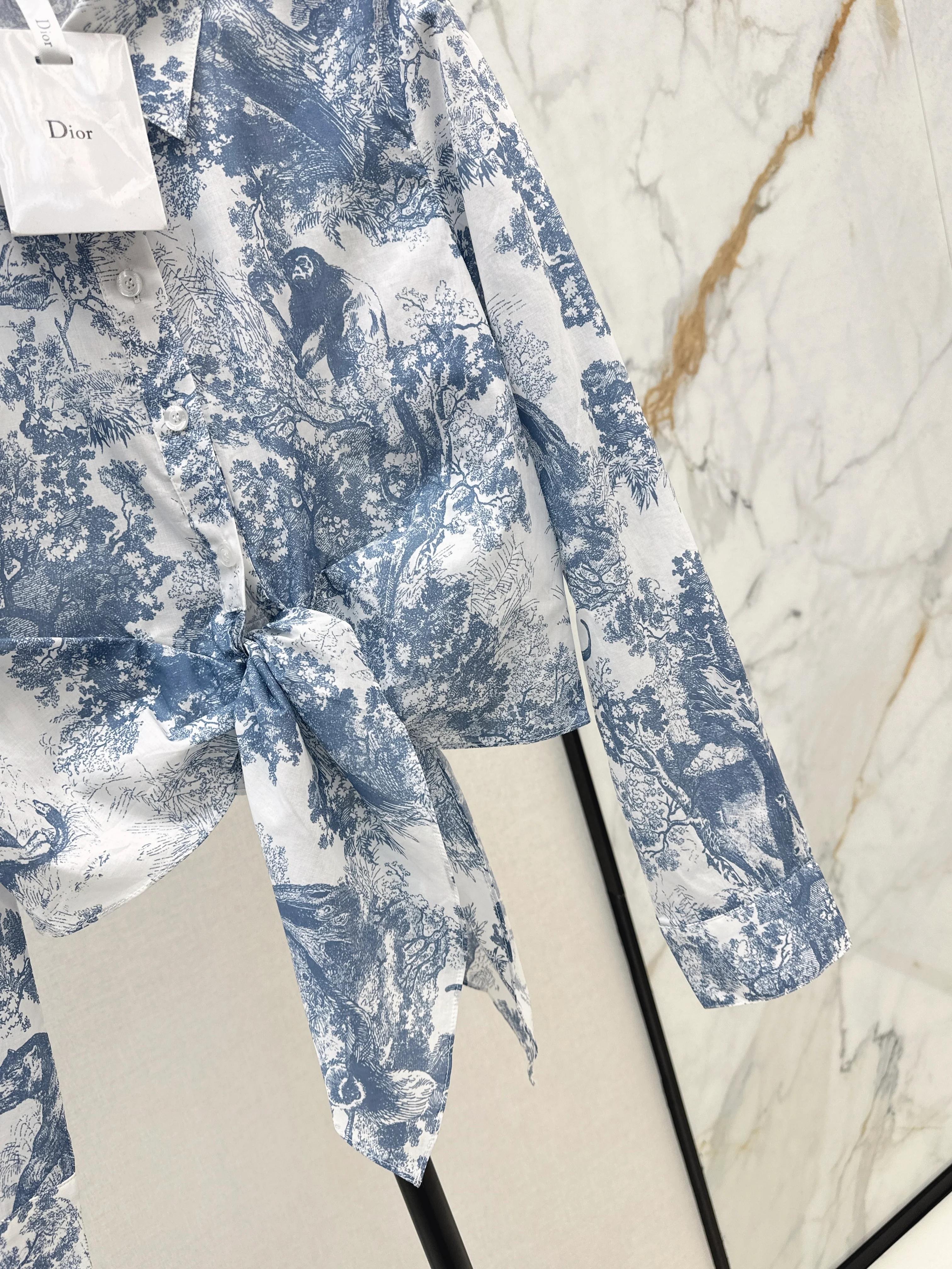 CD 26ss cropped tie-front shirt
