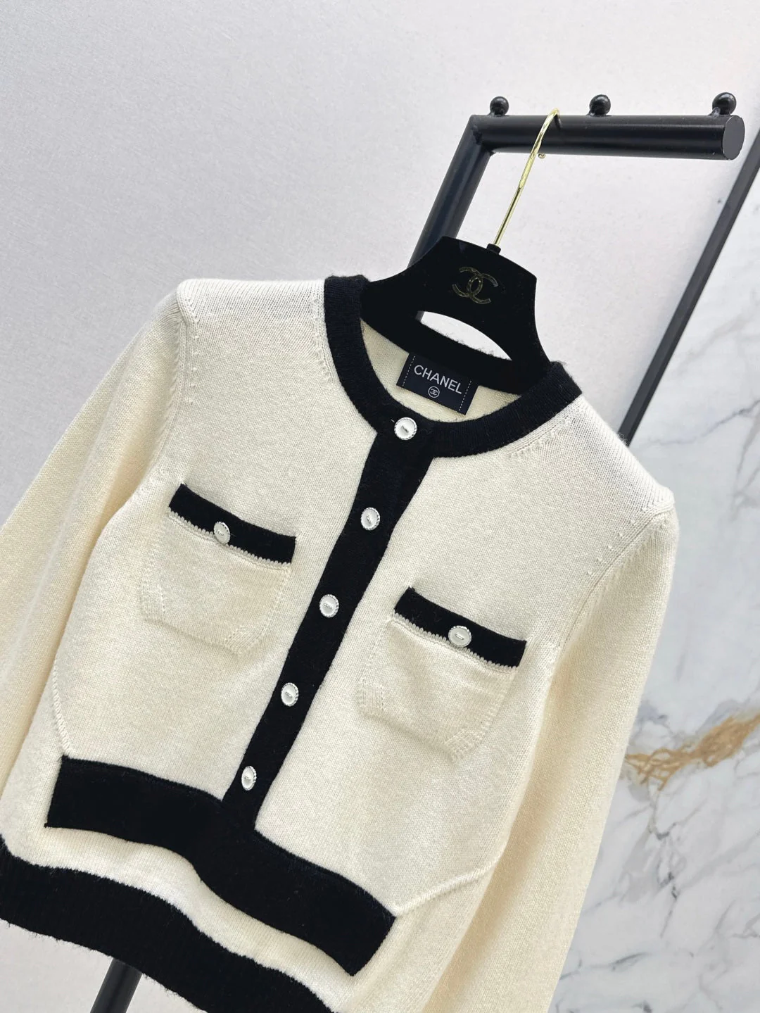 Chan 25ss knit cardigan