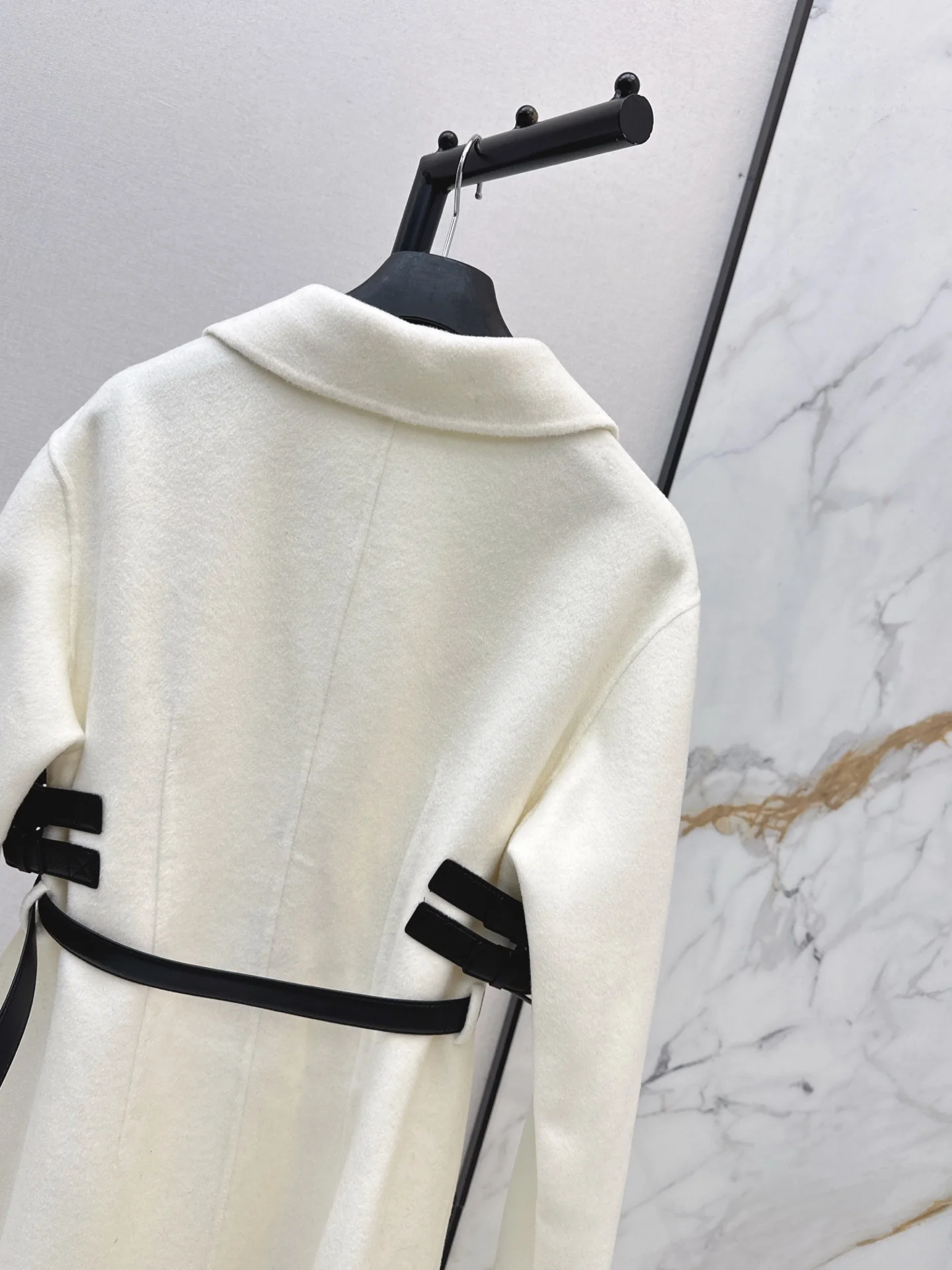 CD 25fw woolen overcoatS