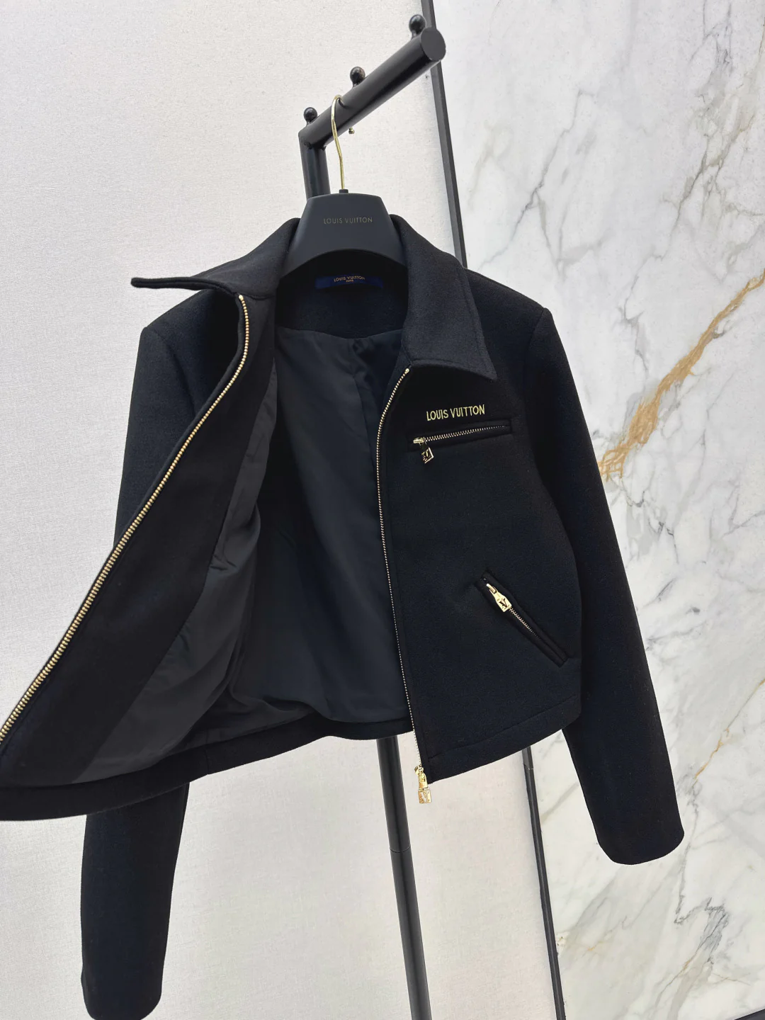 Loui 25fw jacket